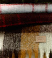 KNITTED ACCESSORIES