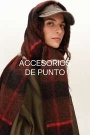 KNITTED ACCESSORIES