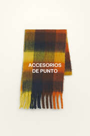 KNITTED ACCESSORIES