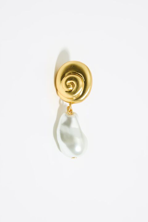 Ohrringe Meeresschnecken und Perle Mattgold