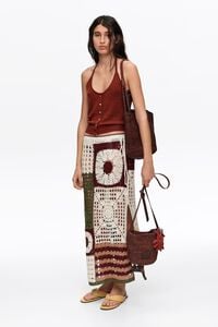 Falda recta de crochet multicolor