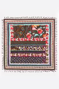 Chal patchwork flores ikat granate