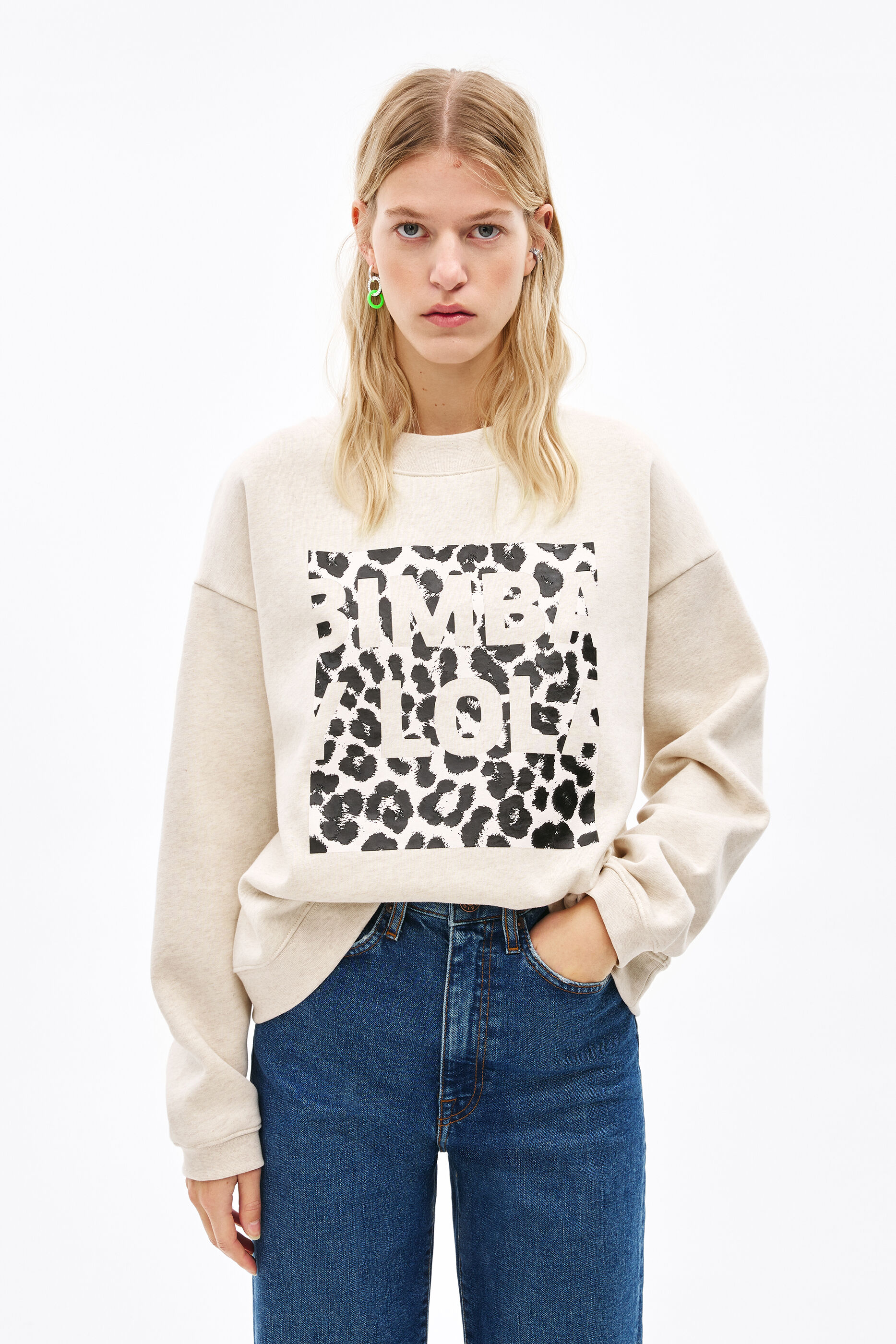 Sudadera logo boxy beige