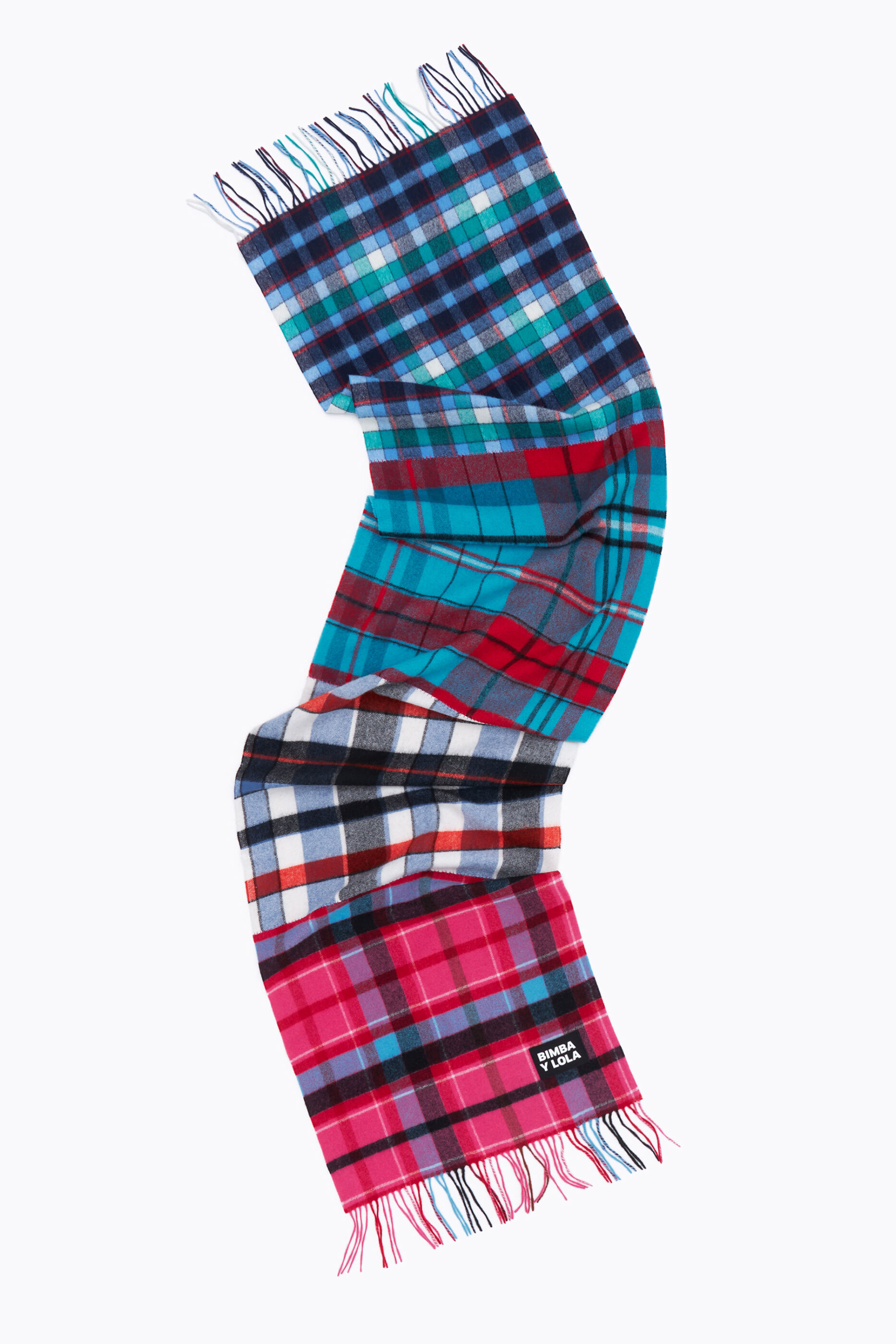 Chal patchwork cuadros rojos