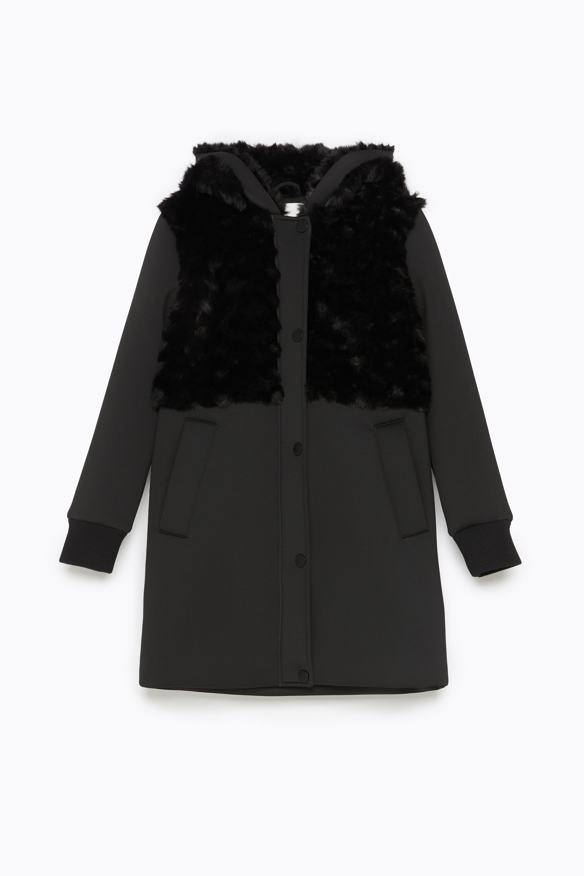 Abrigo pelo negro