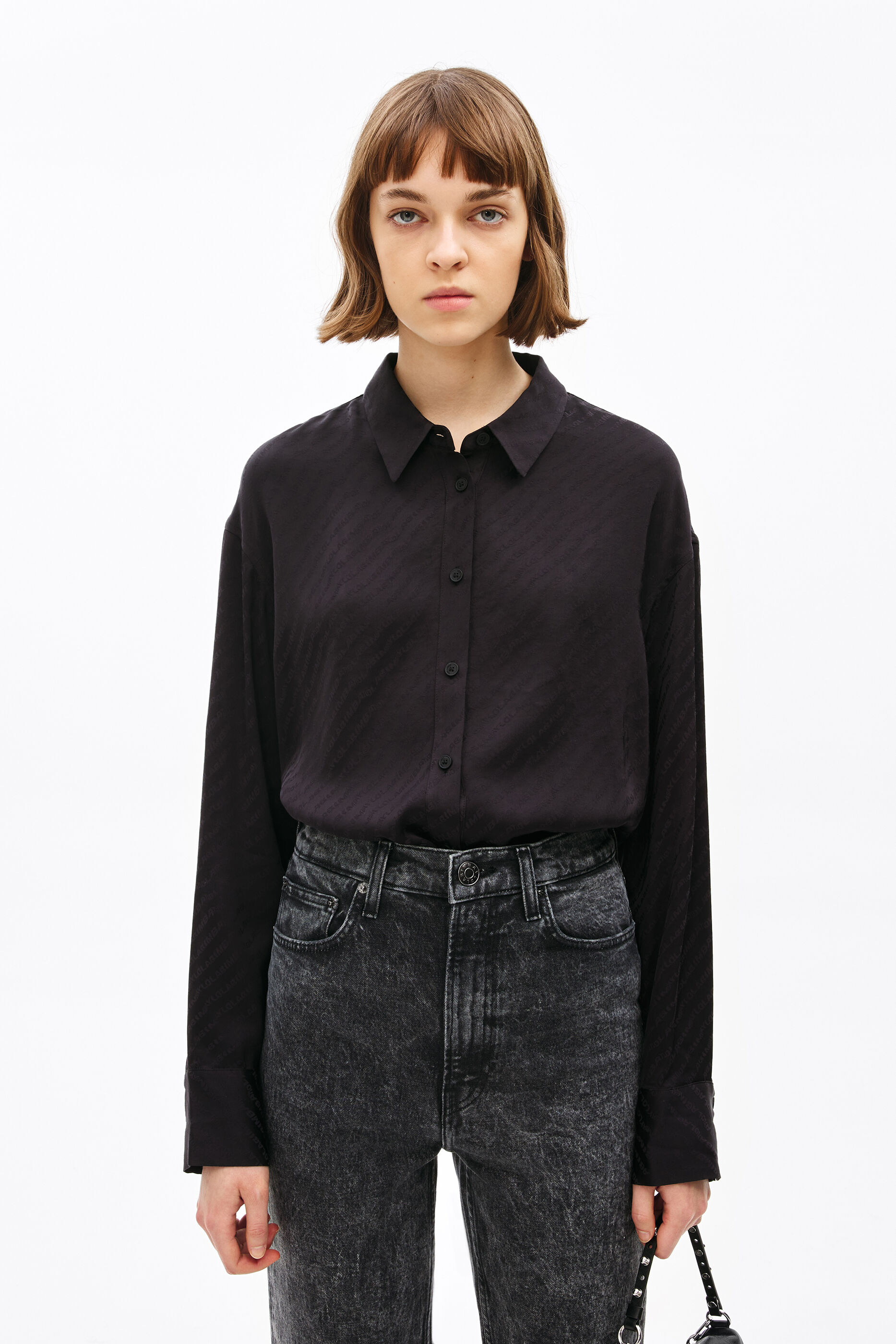 Camisa fluida logo negra