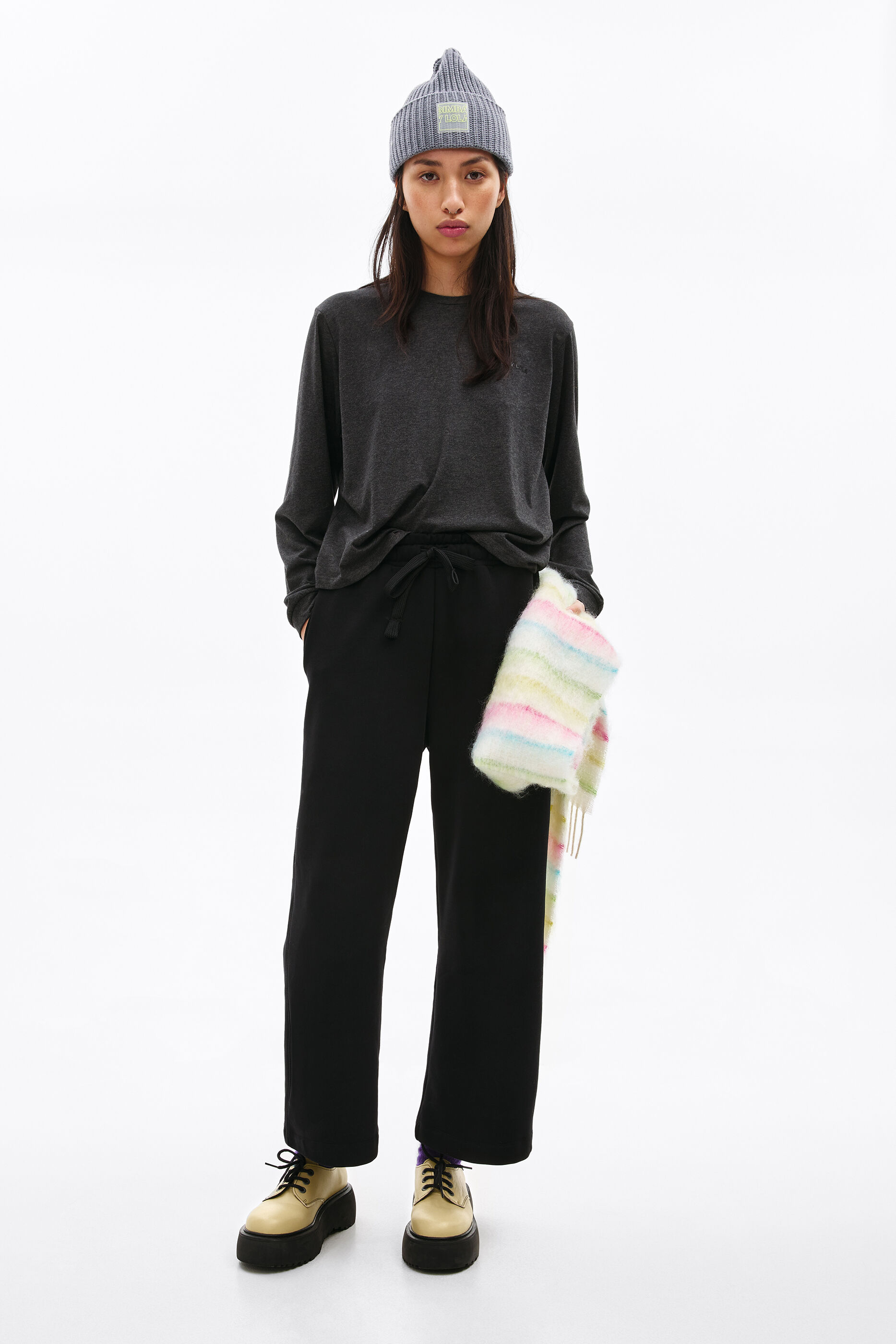 Pantal&oacute;n jogger algod&oacute;n negro