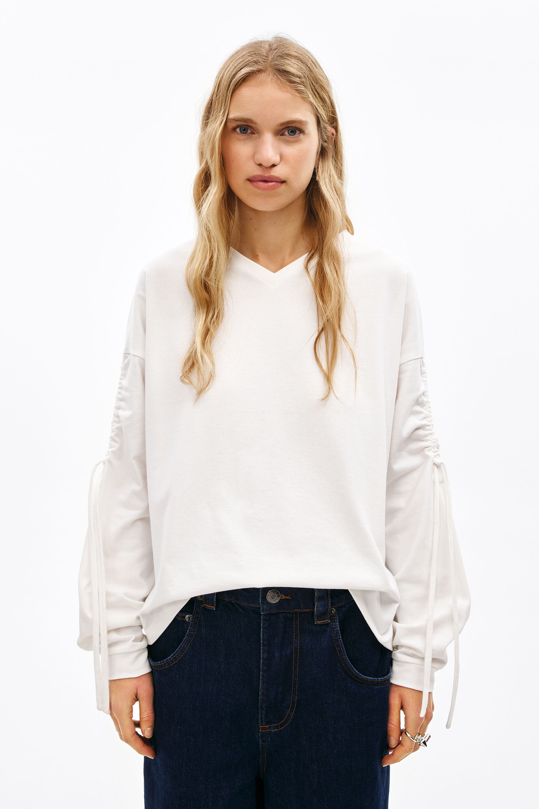 Camiseta oversize marfil