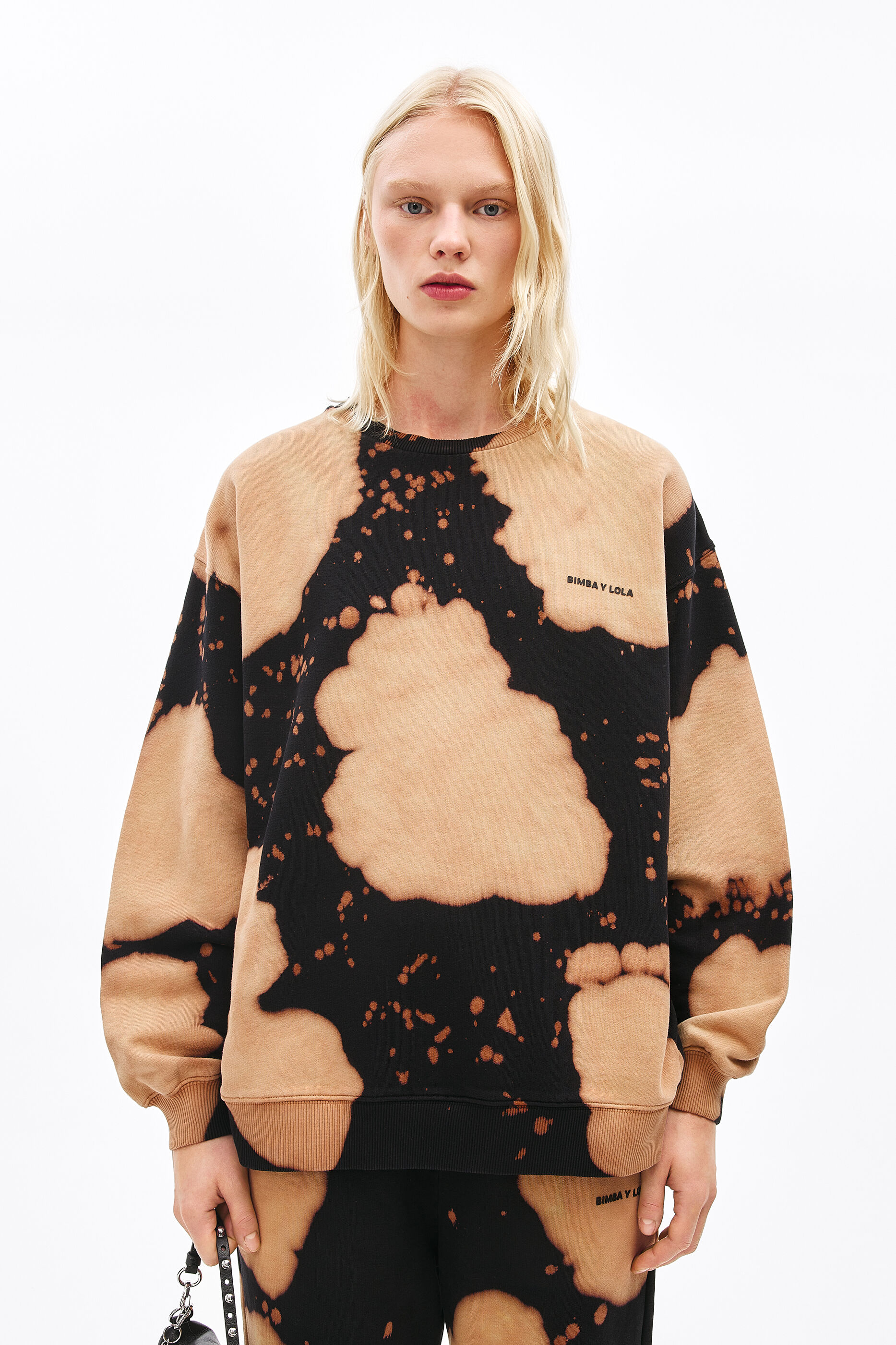 Sudadera tie-dye negra