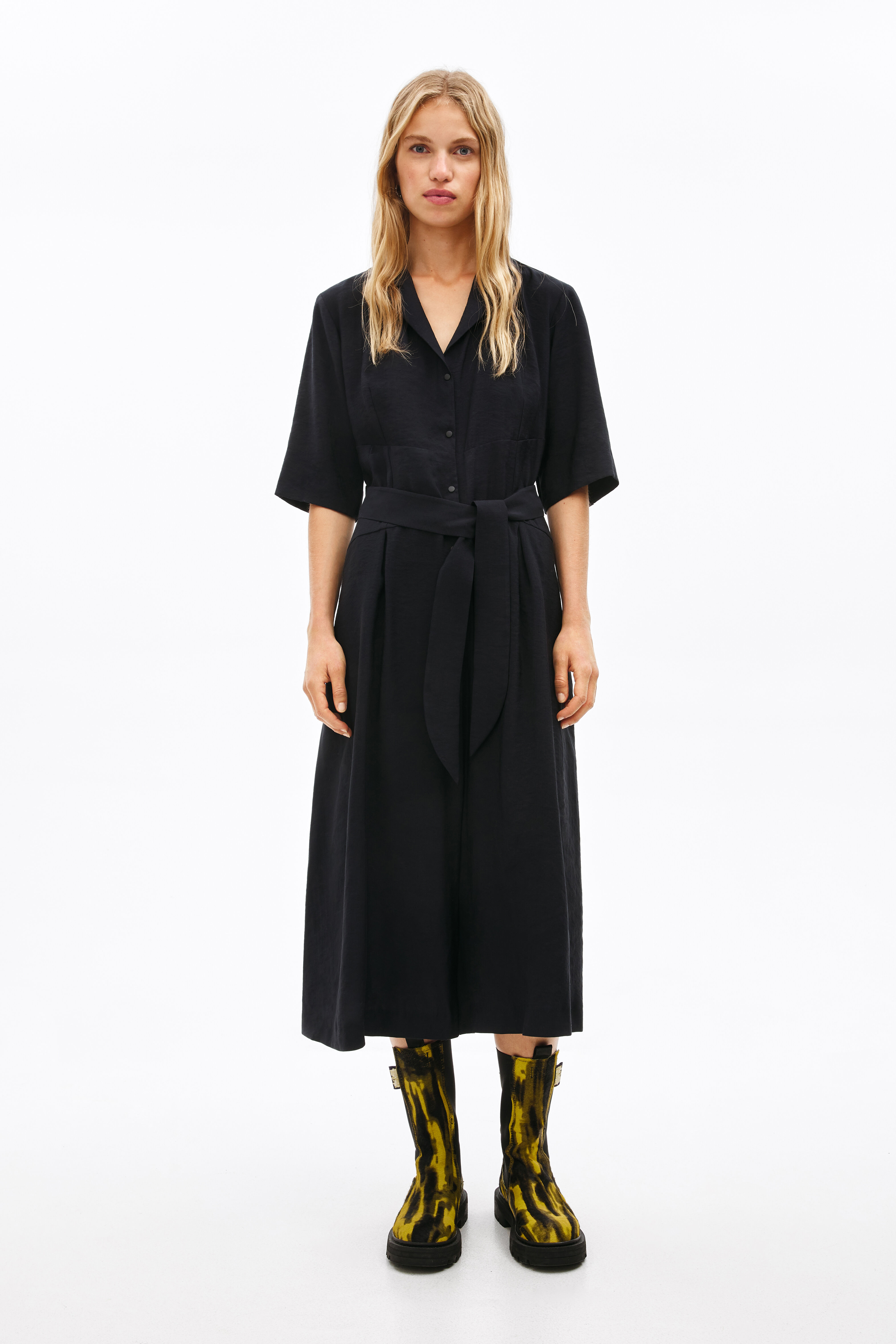 Vestido camisero negro