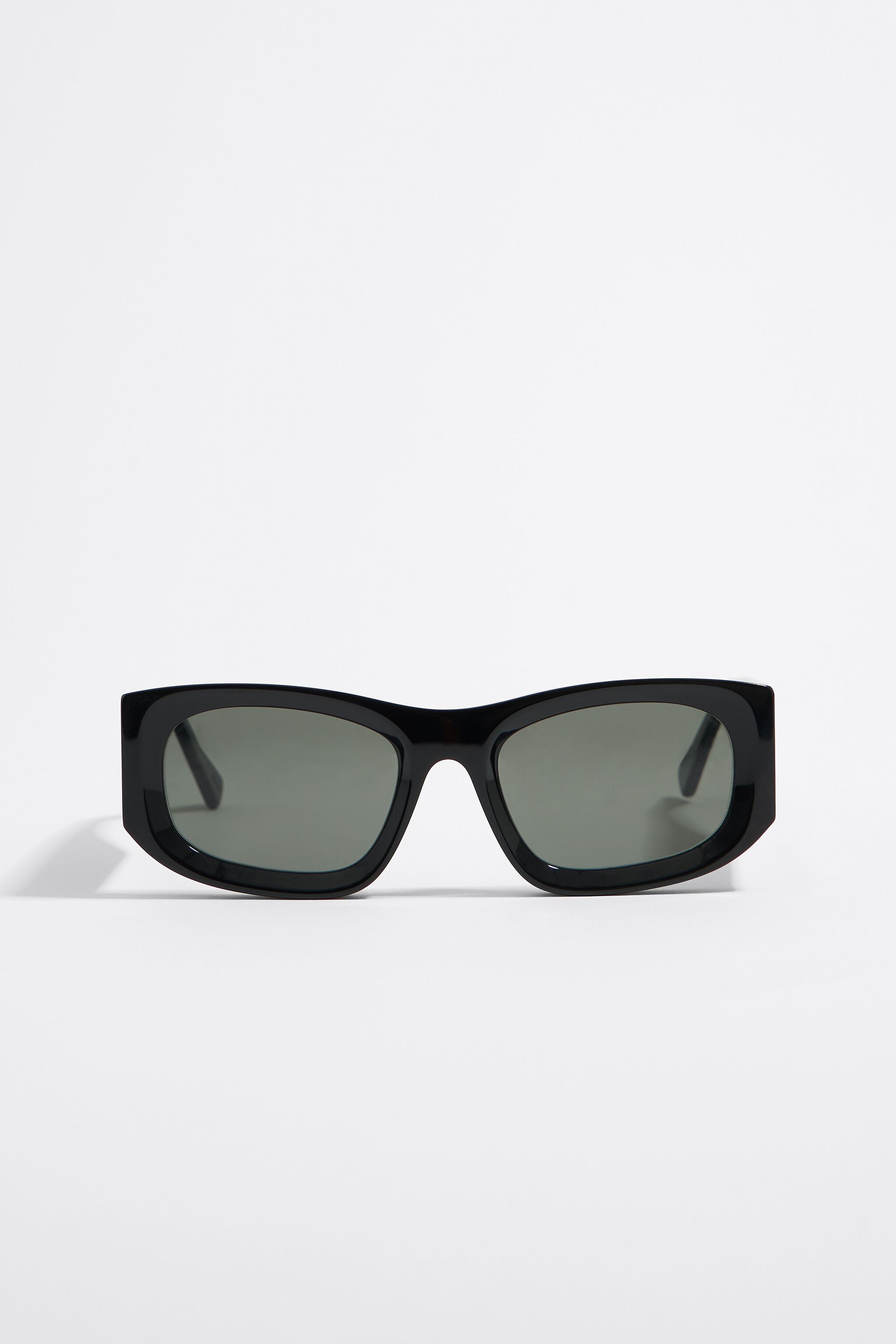 Black rectangular sunglasses