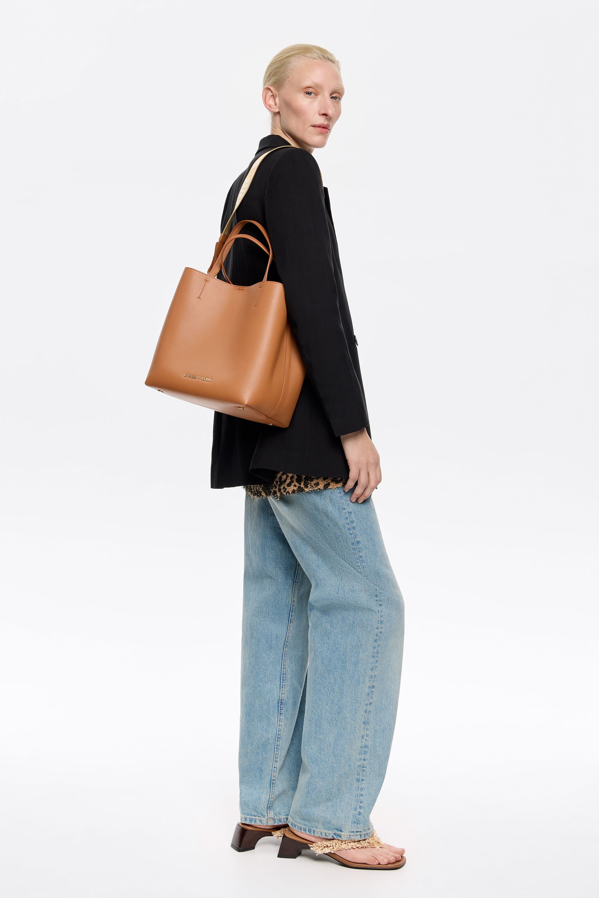 Large honey leather Chihuahua bag