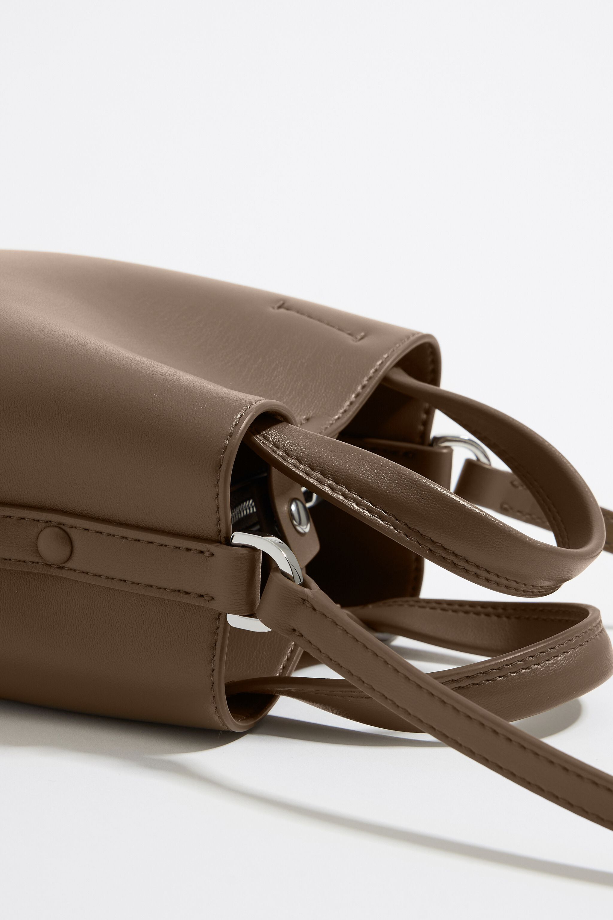 Mini dark taupe leather Chihuahua bag