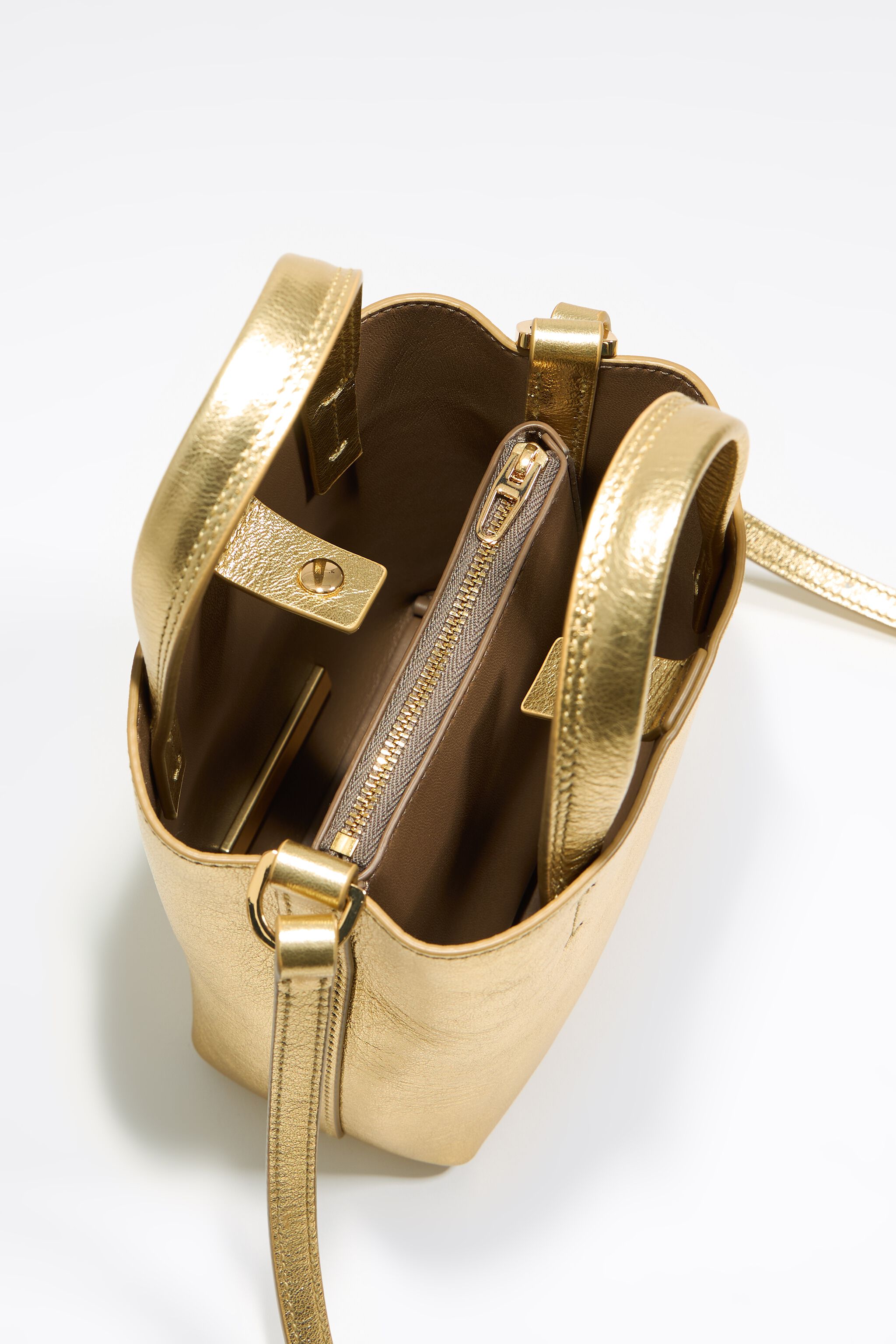 Mini gold leather Chihuahua bag