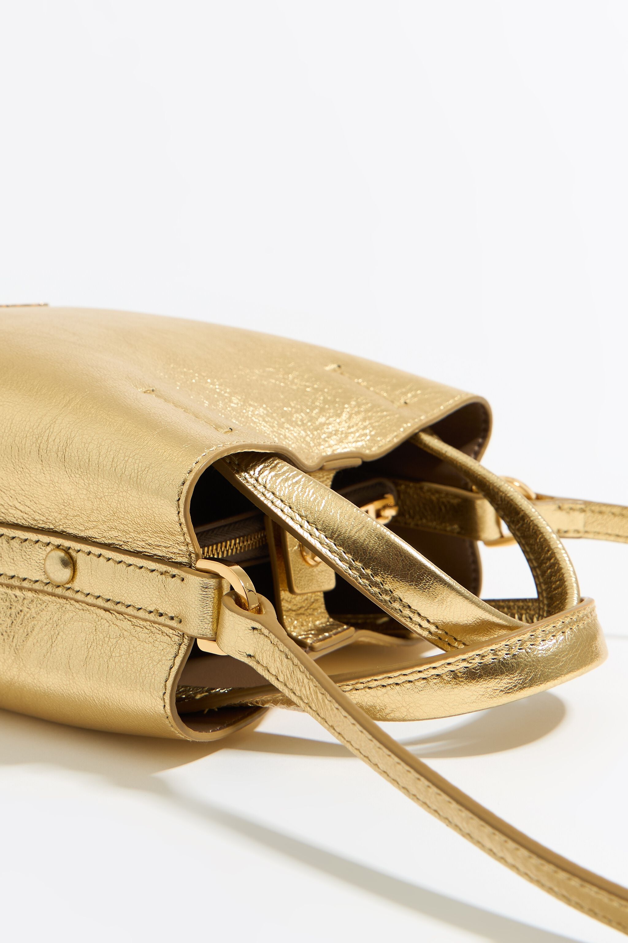 Mini gold leather Chihuahua bag