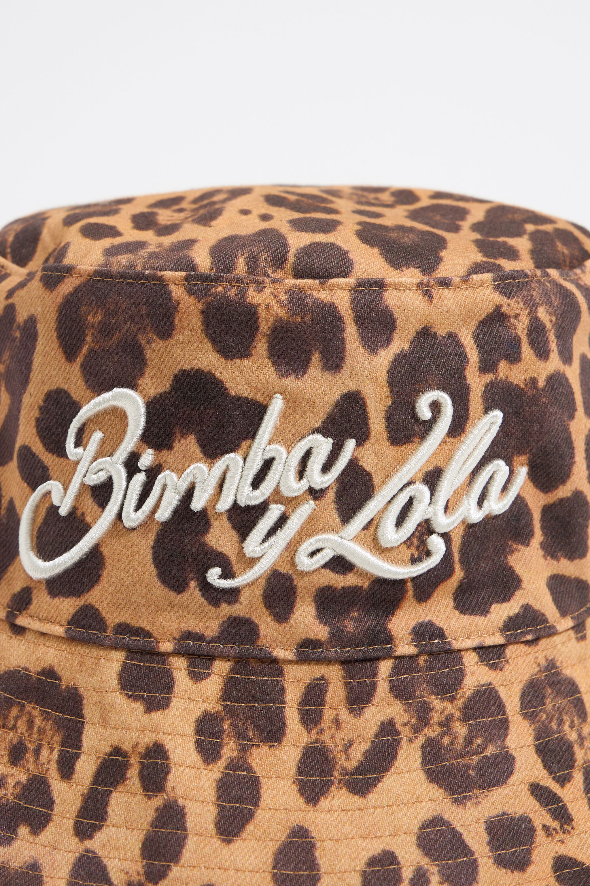 Leopard cotton bucket hat