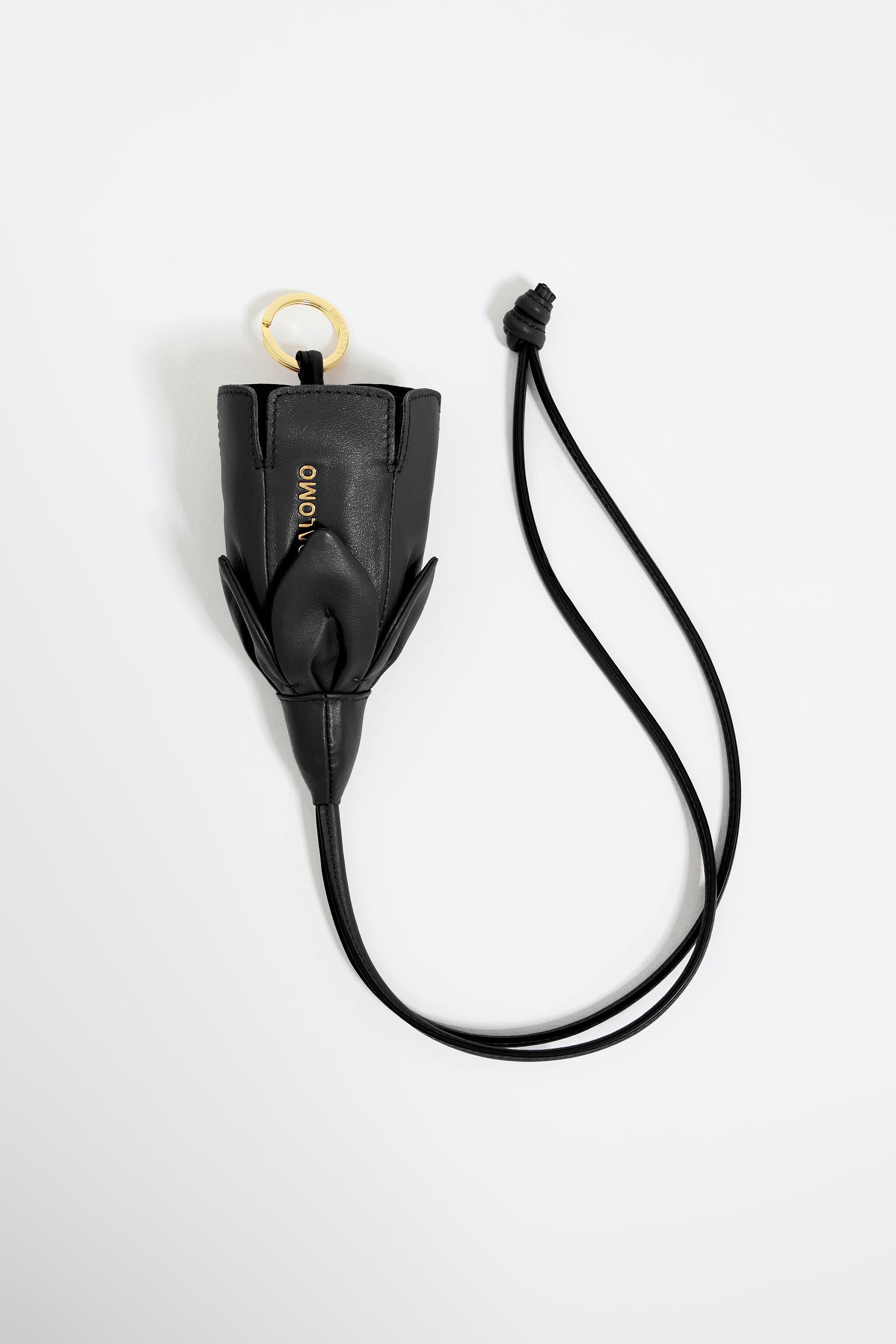 Charm llavero piel negro