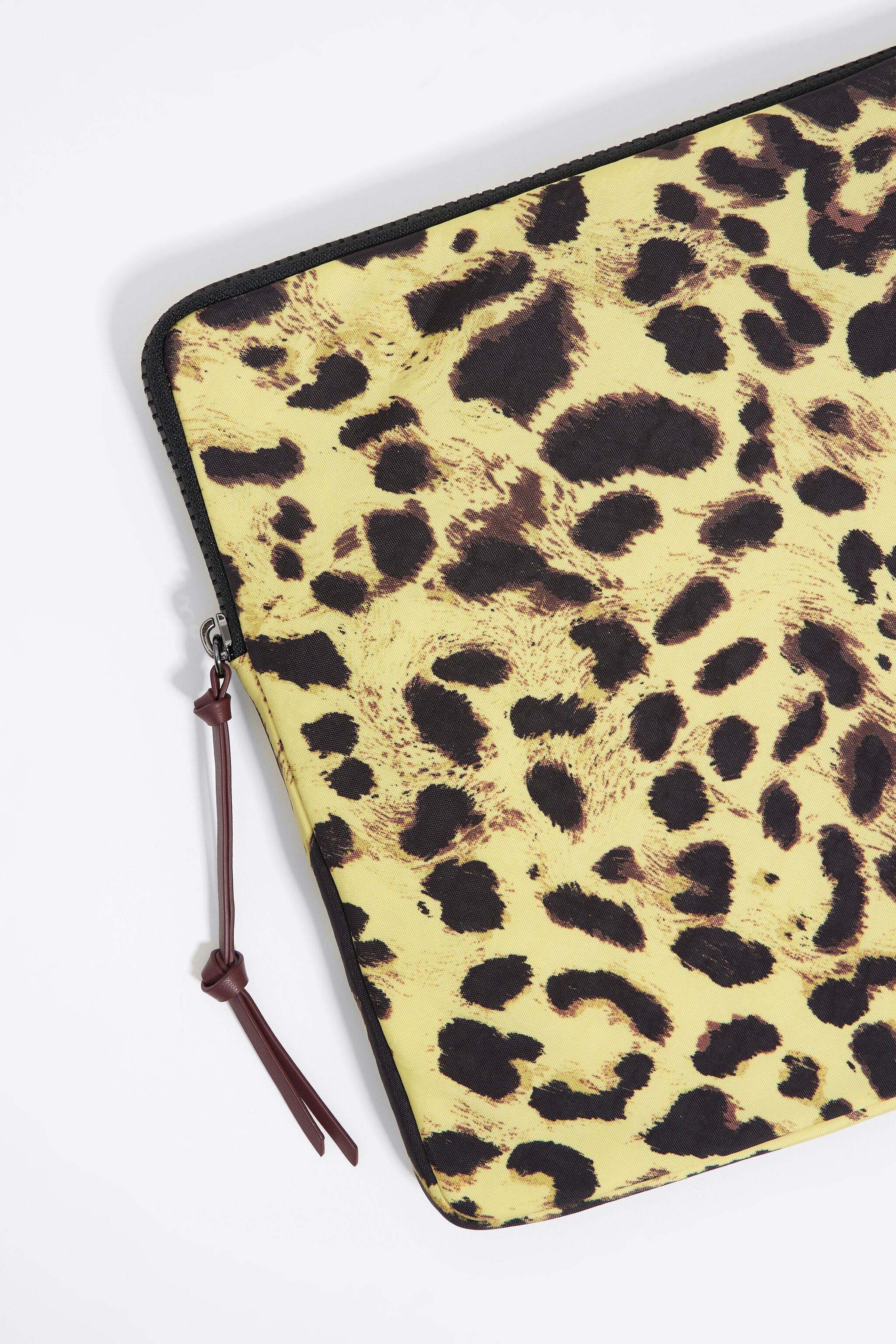 Yellow Animal nylon 13.5" laptop sleeve