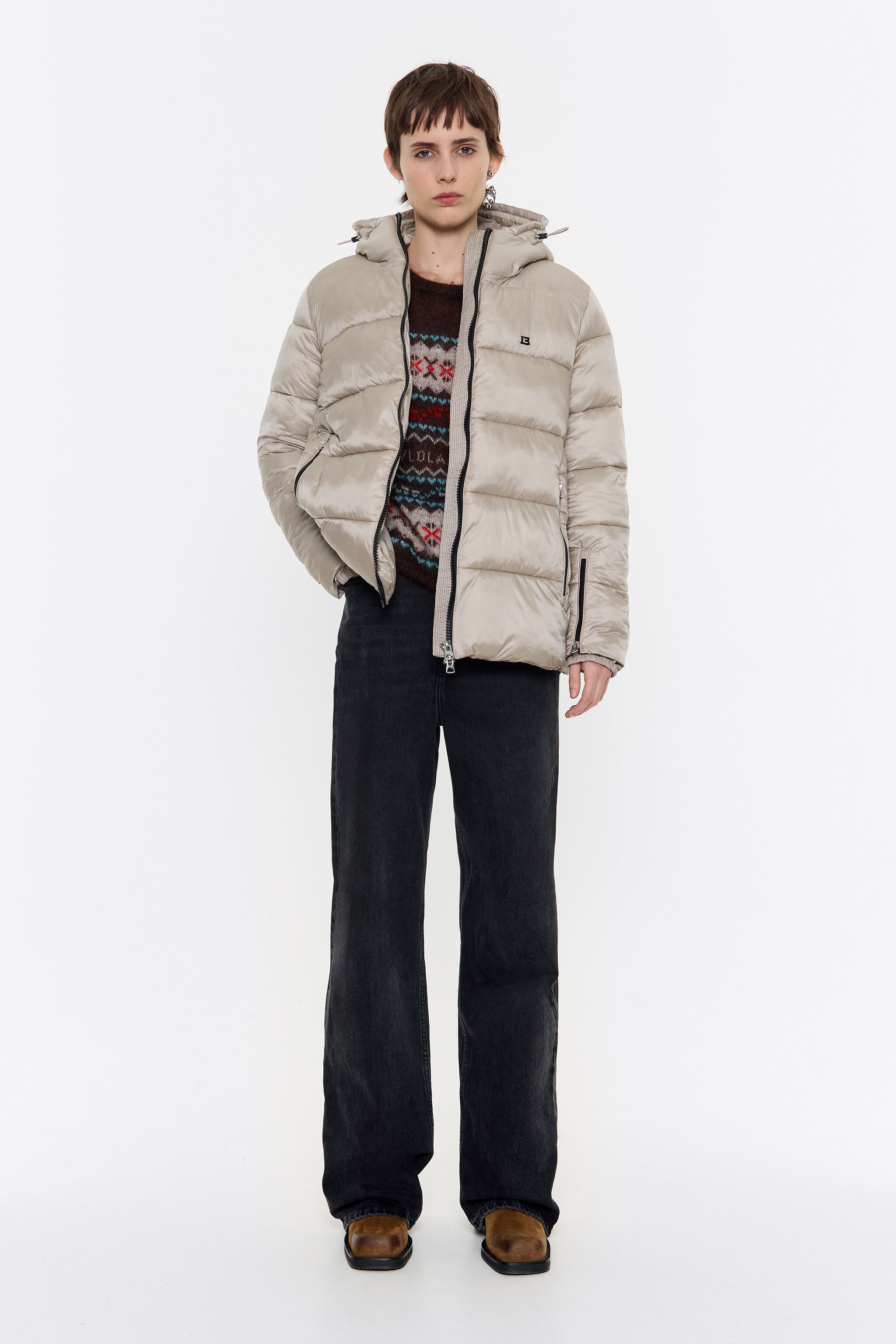 Short stone straight cut puffer