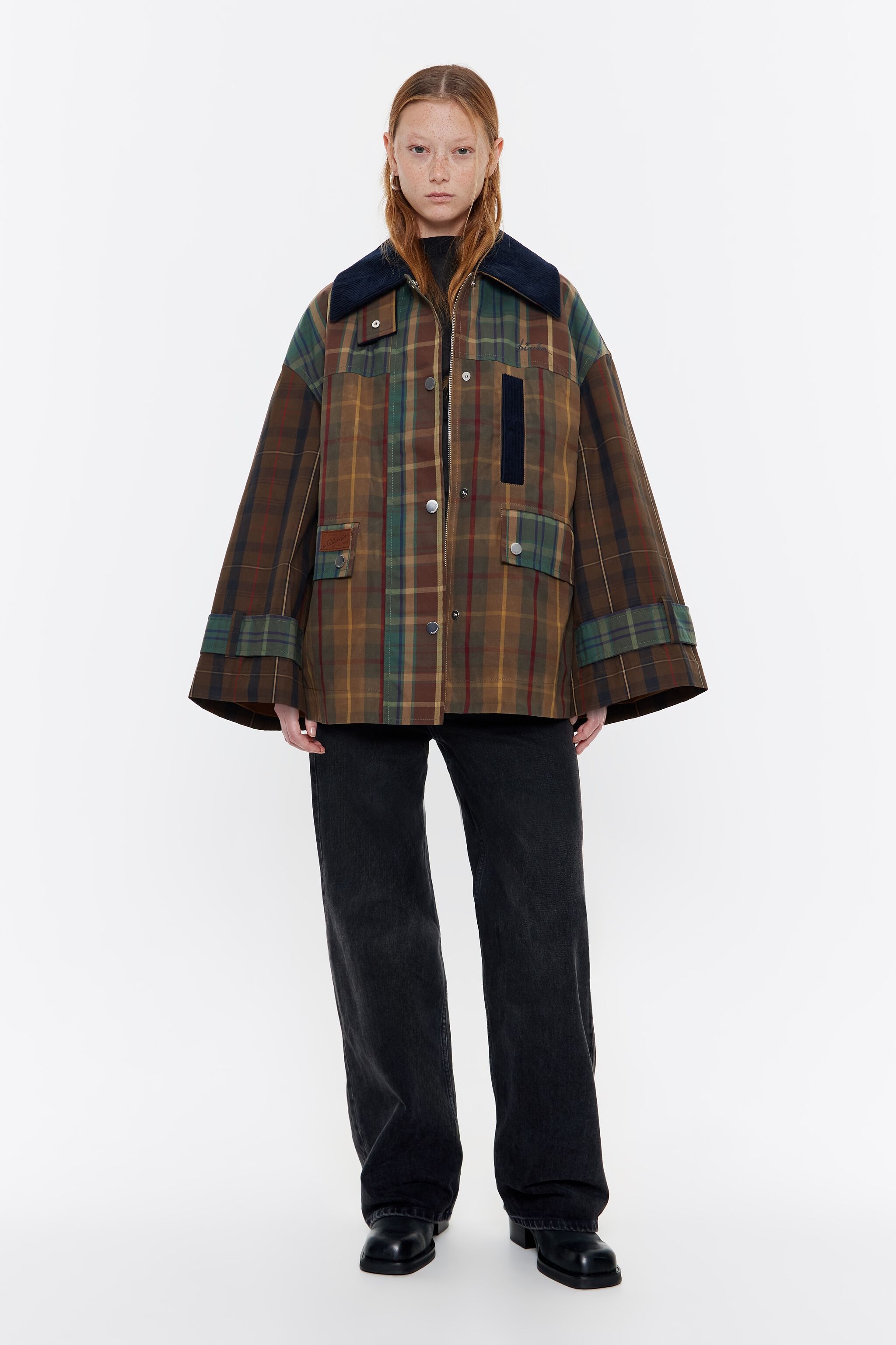 Short light brown multichecked jacket