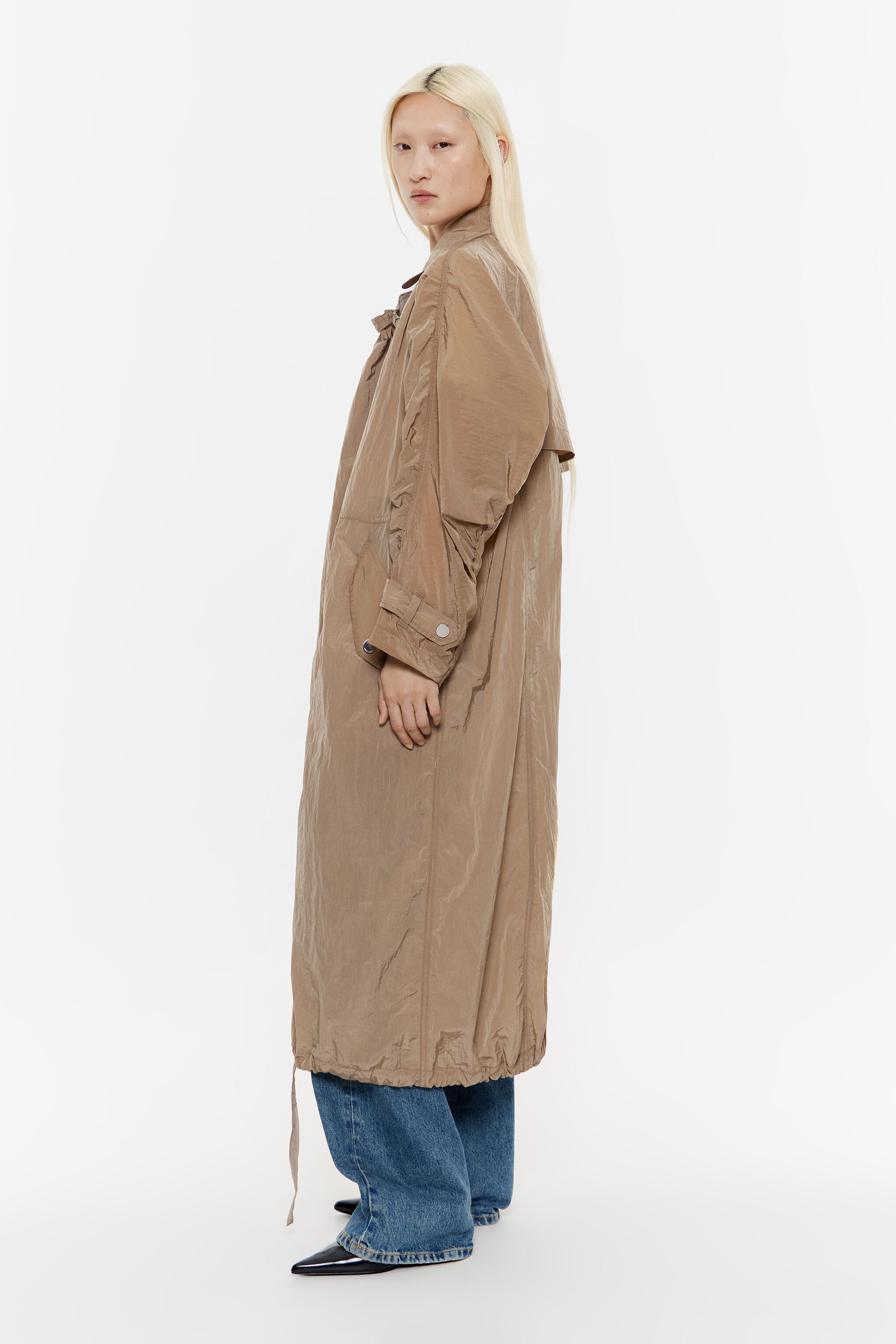 Camel lightweight maxi trench