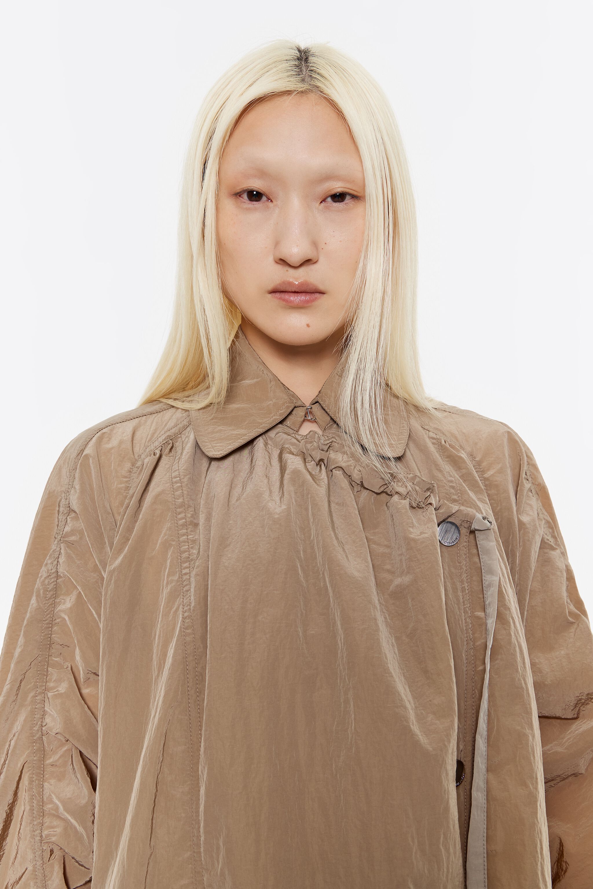 Camel lightweight maxi trench