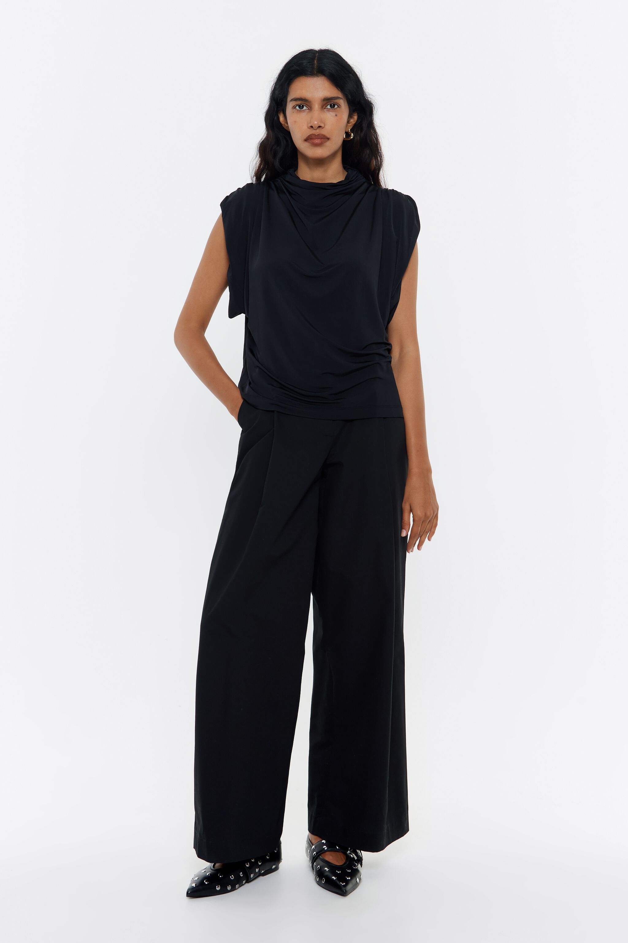 Black dart trousers