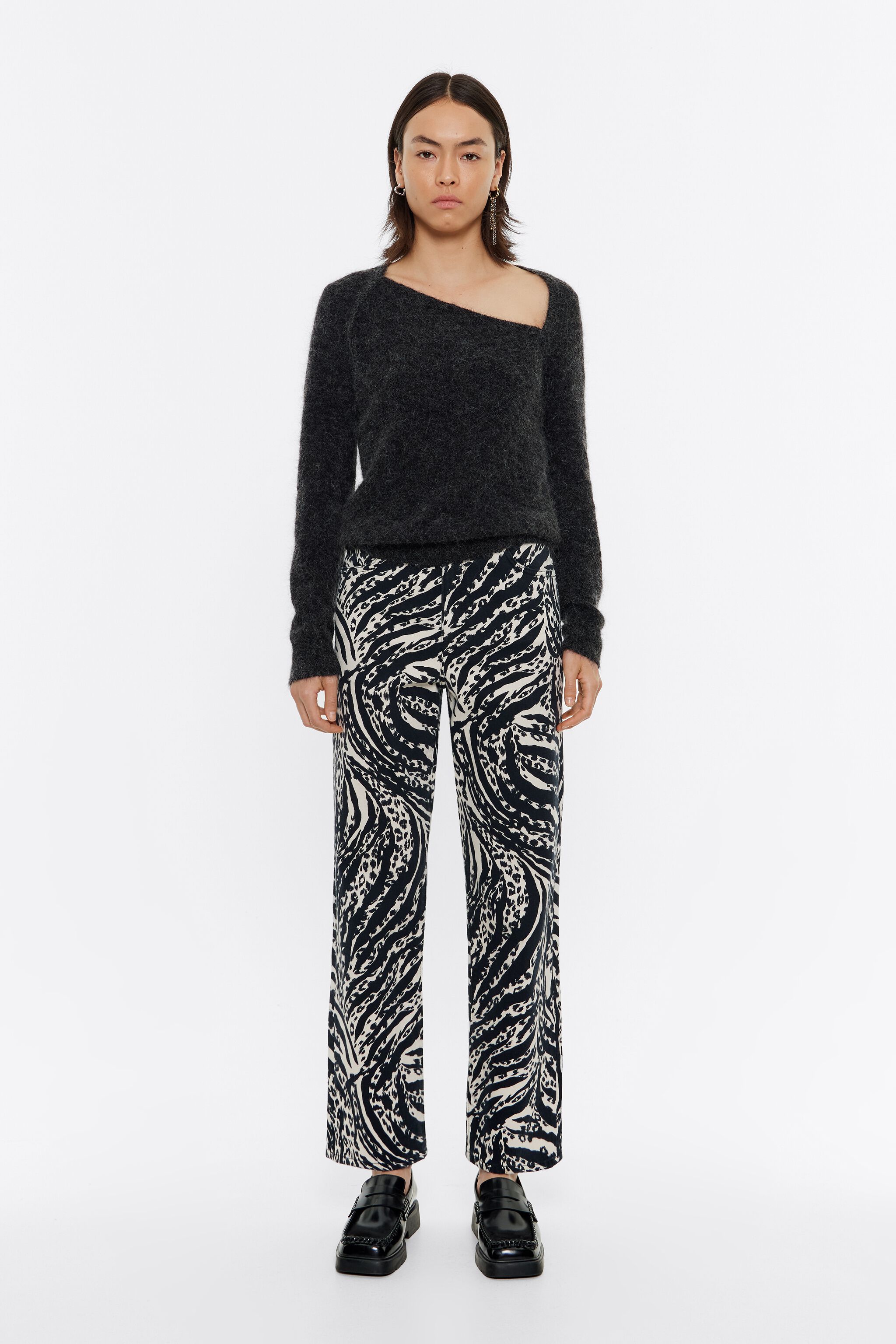 STRAIGHT CROPPED - Ivory Zebra high neck