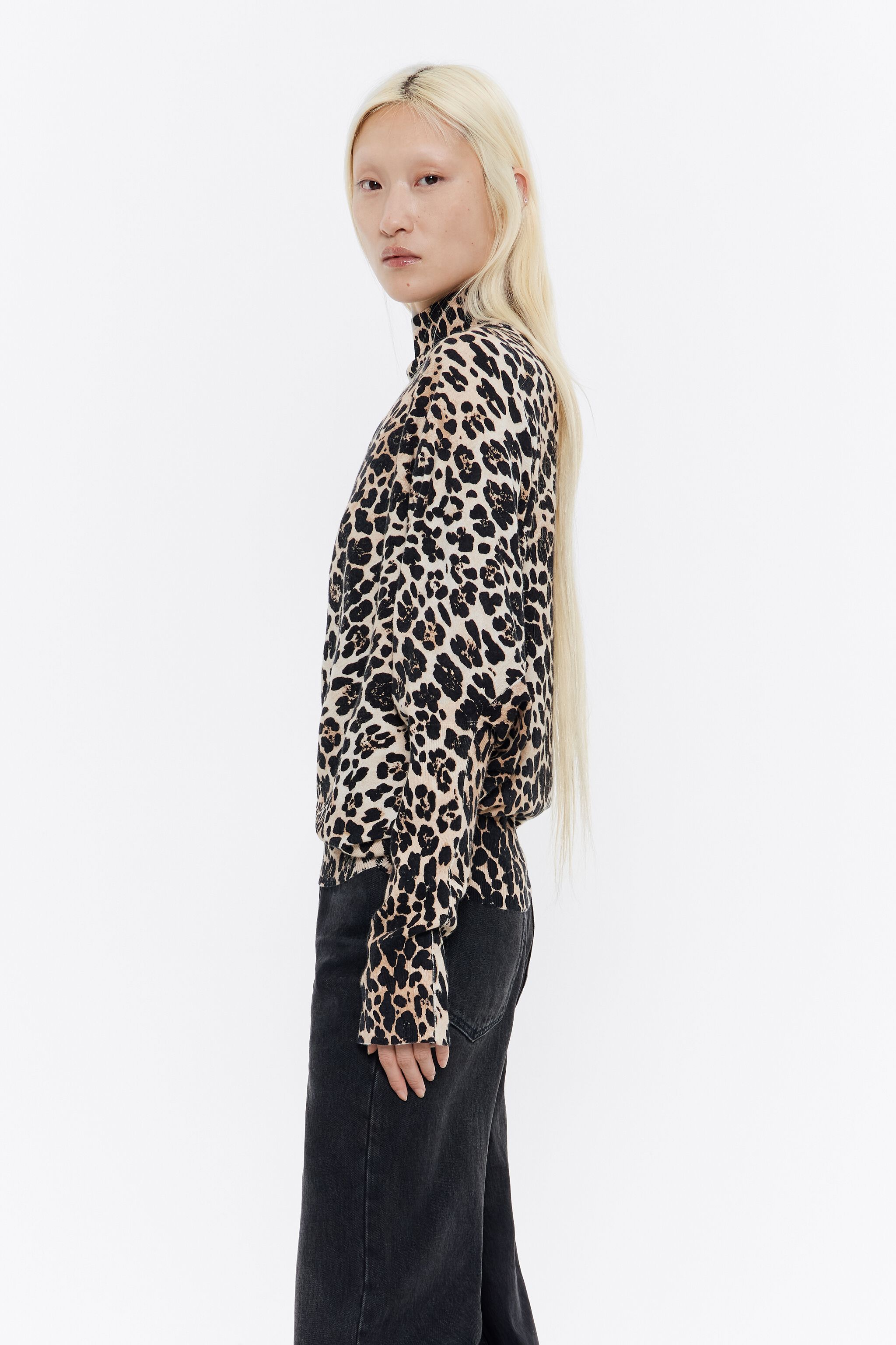 Beige Leopard sweater