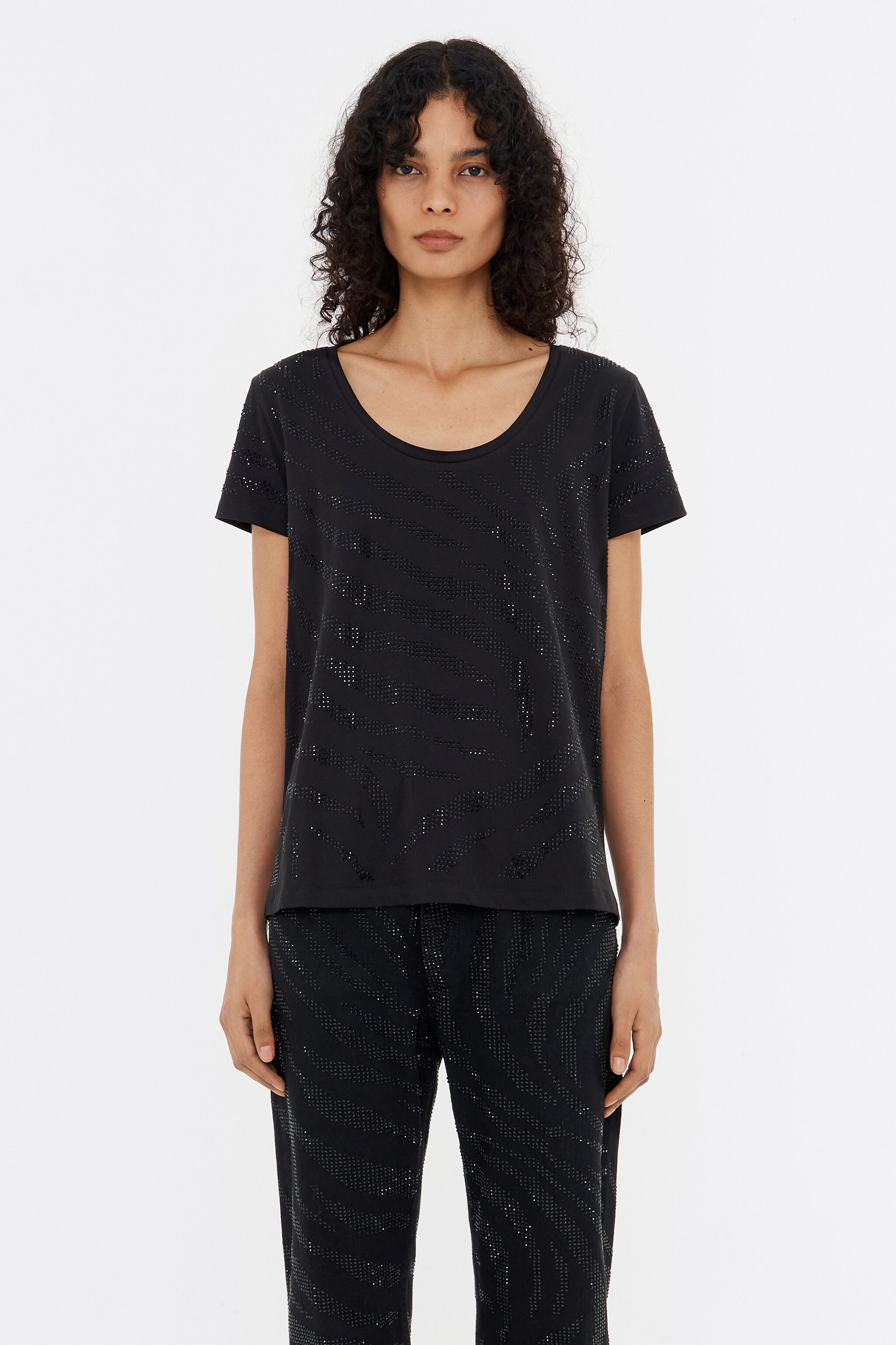 Black stones T-shirt