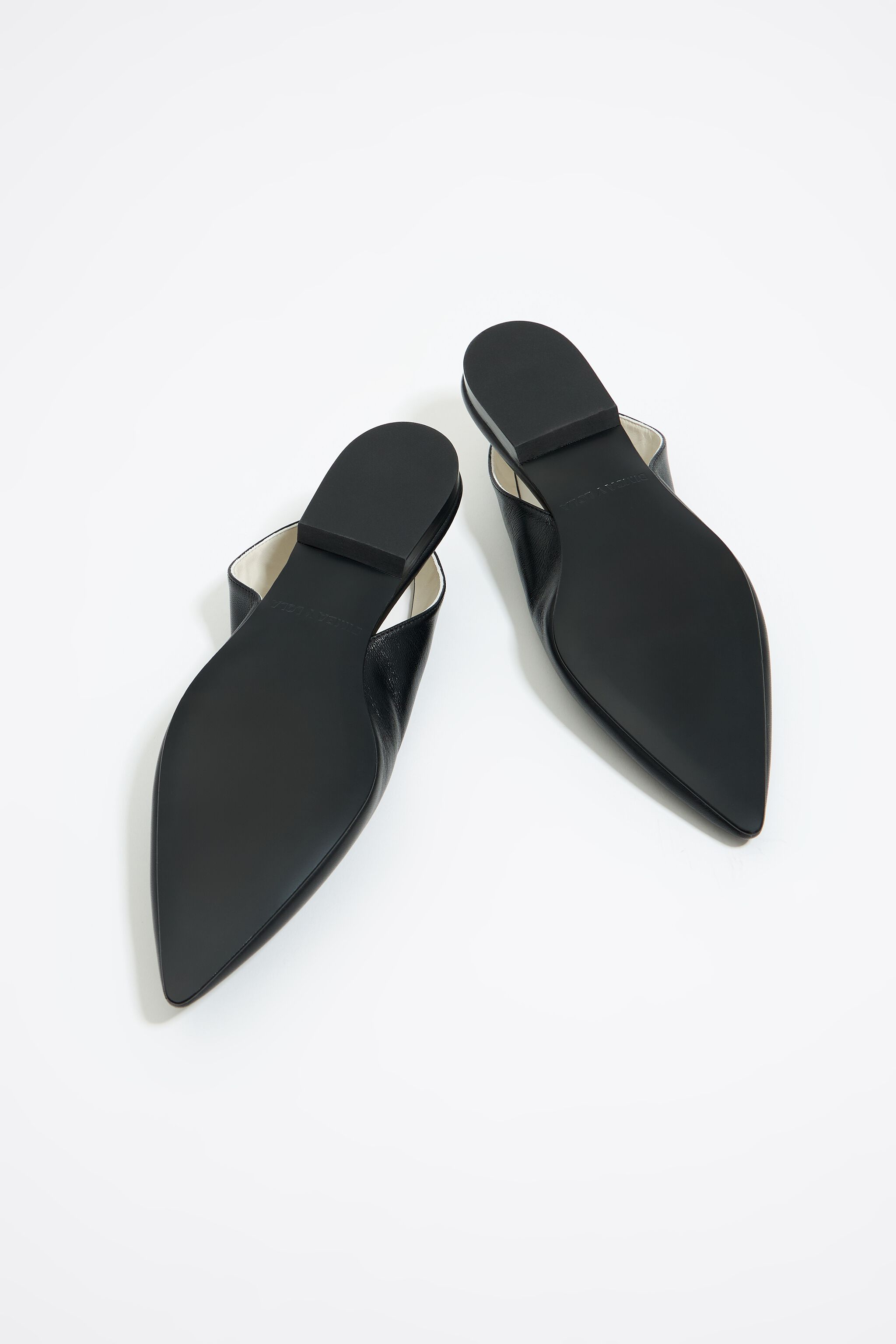 Black leather slingback ballerina