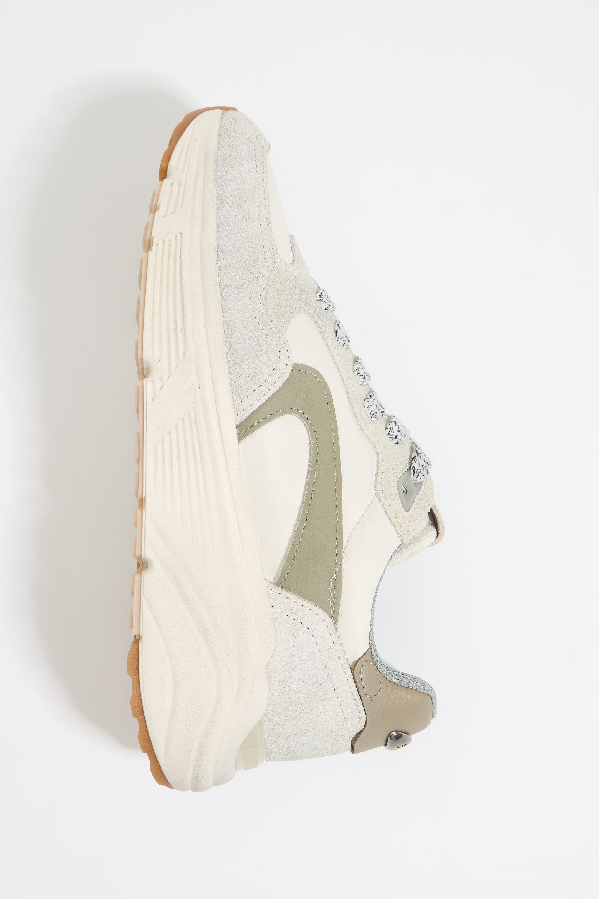 White leather 13 12 jogger sneaker