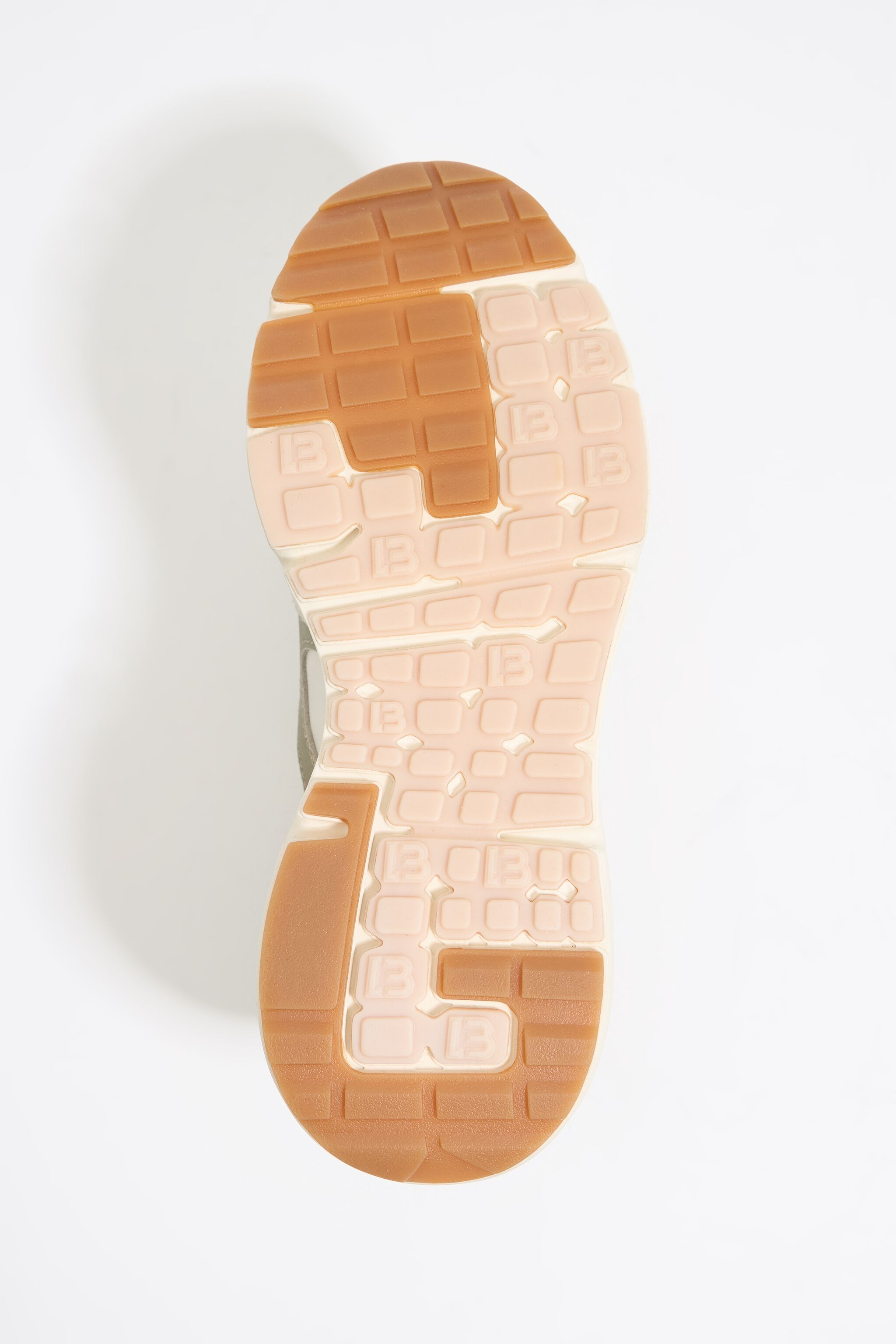 White leather 13 12 jogger sneaker