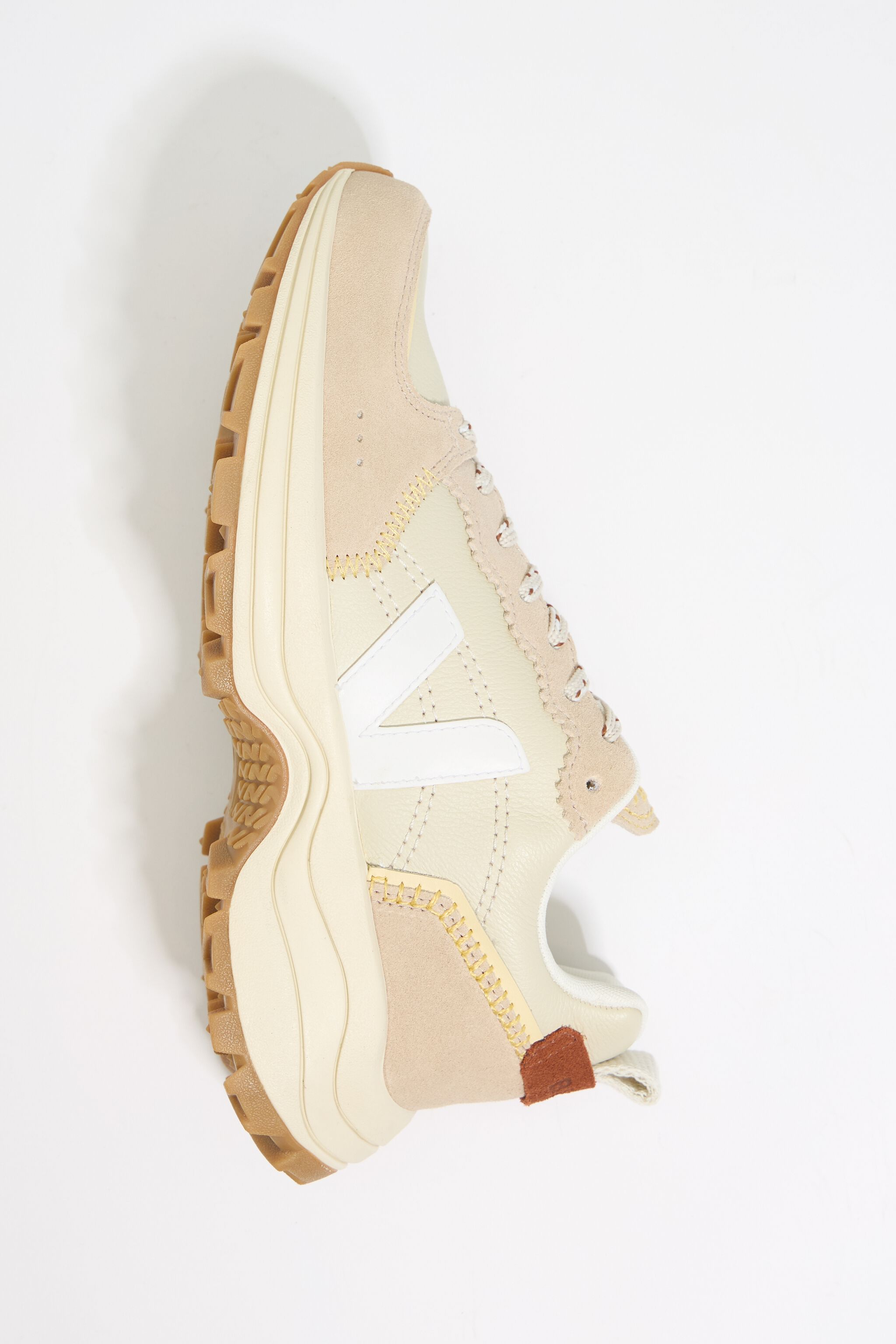VEJA X BIMBA Y LOLA beige sneaker