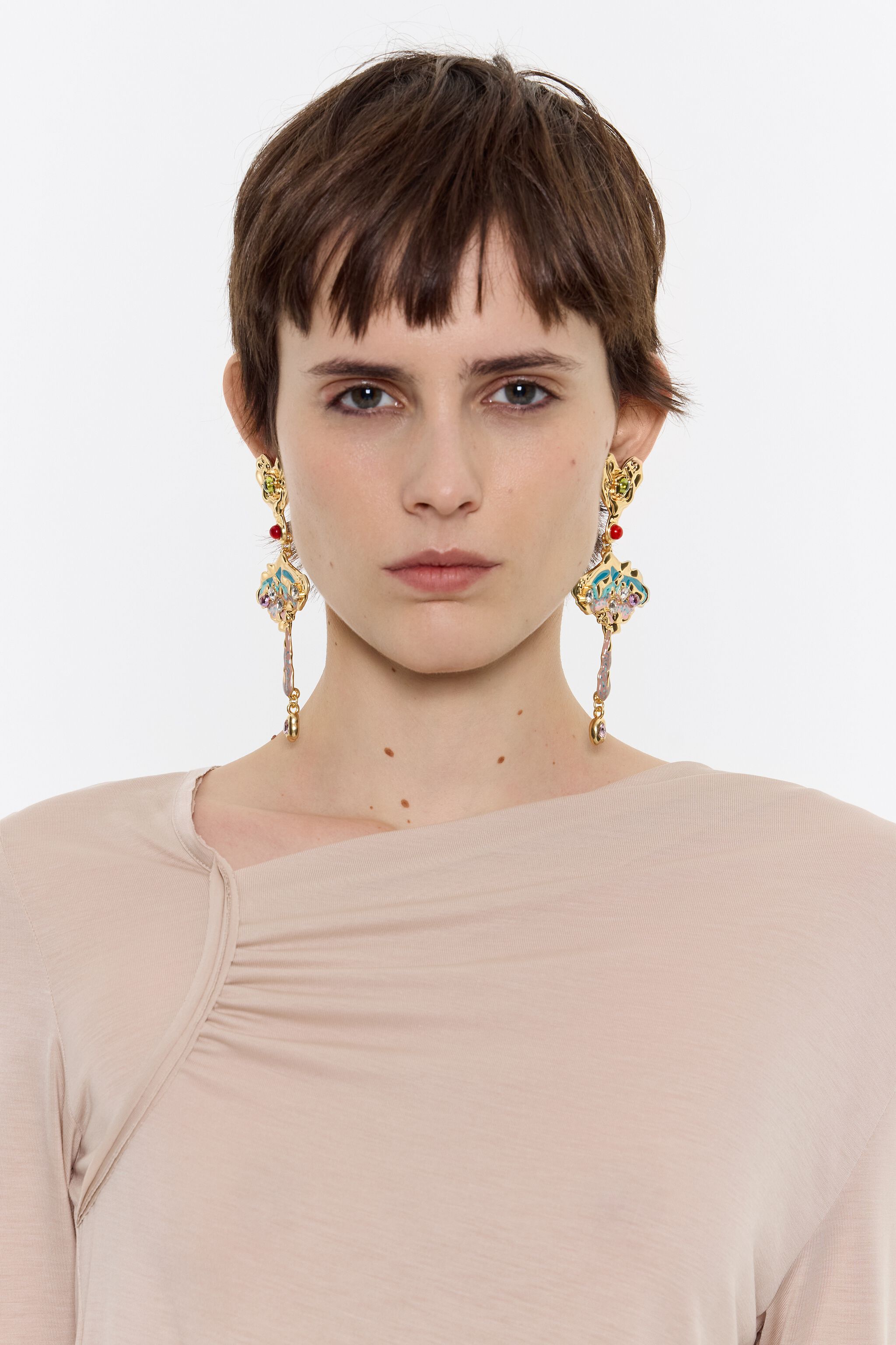 Textured gold heart earrings