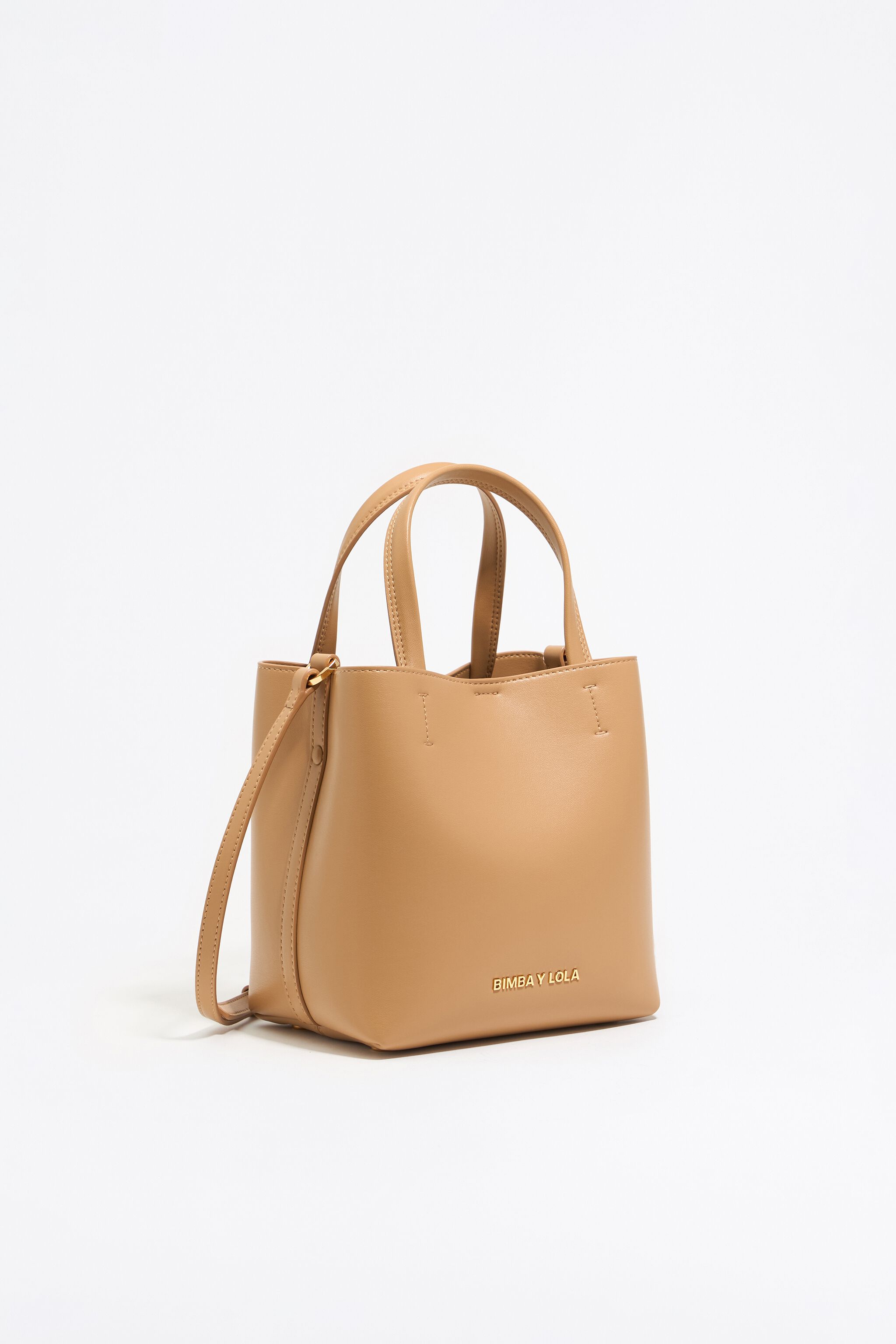 Small caramel leather Chihuahua bag