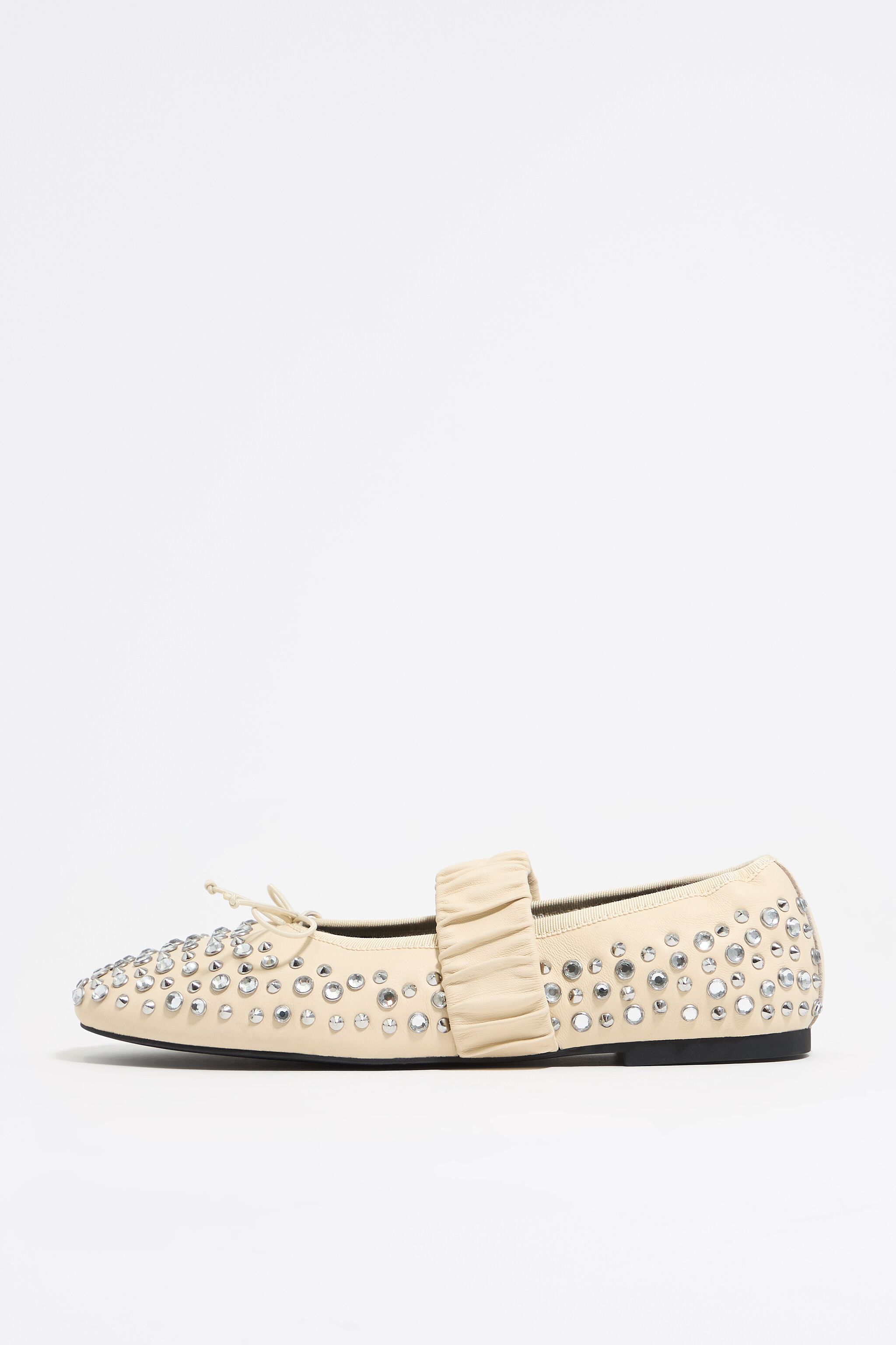 Studded ivory leather ballerina