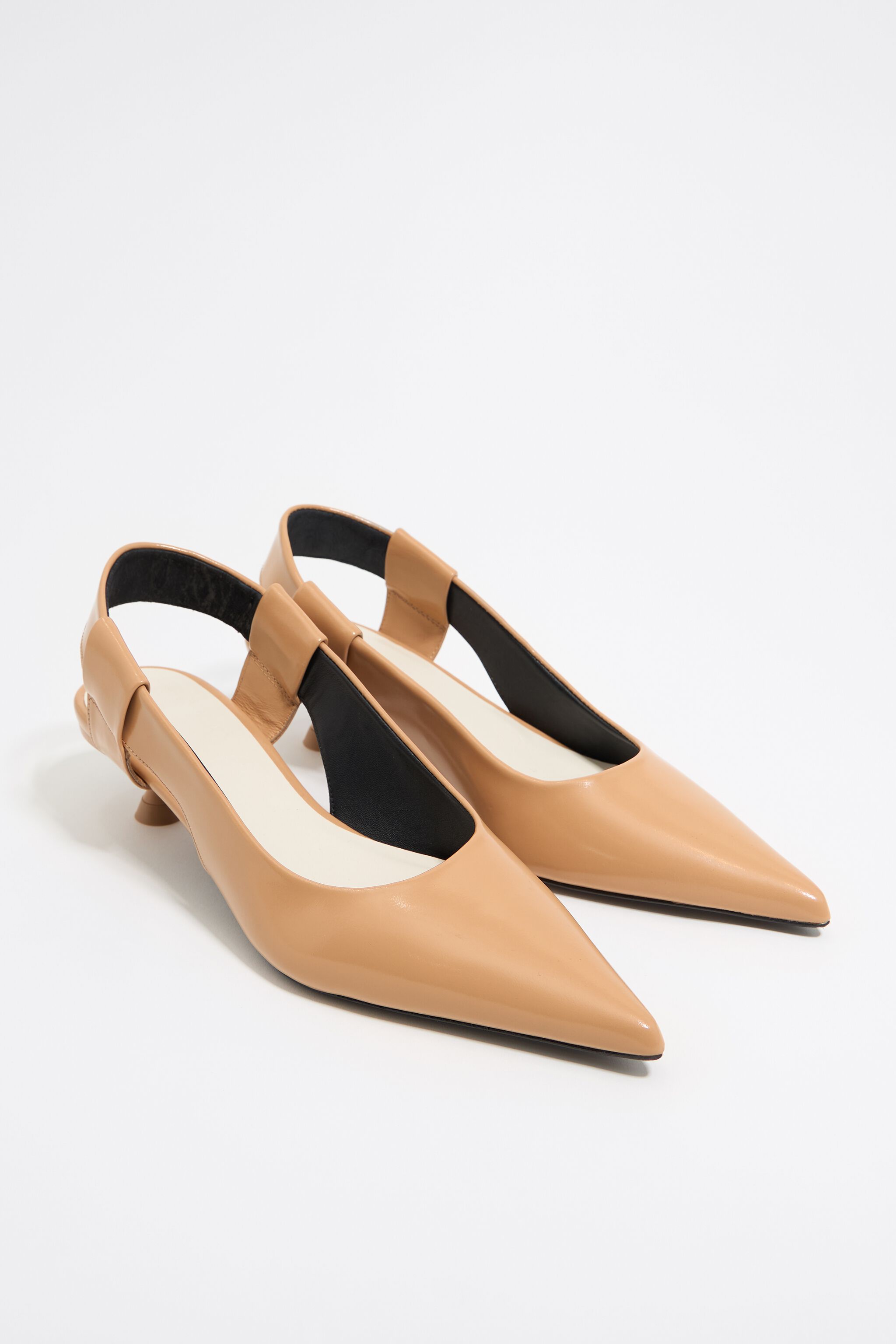 Almond leather slingback court shoe