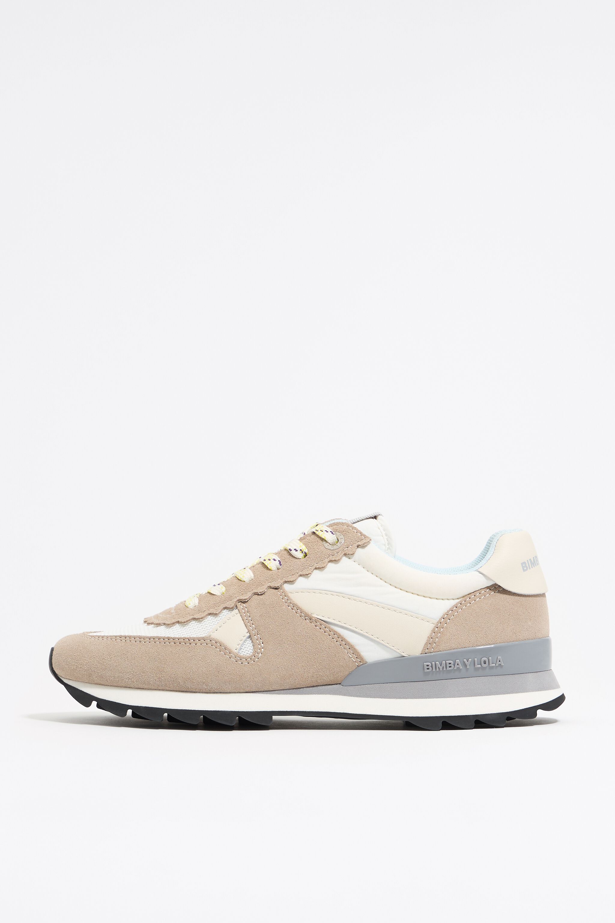 Beige technical sneaker