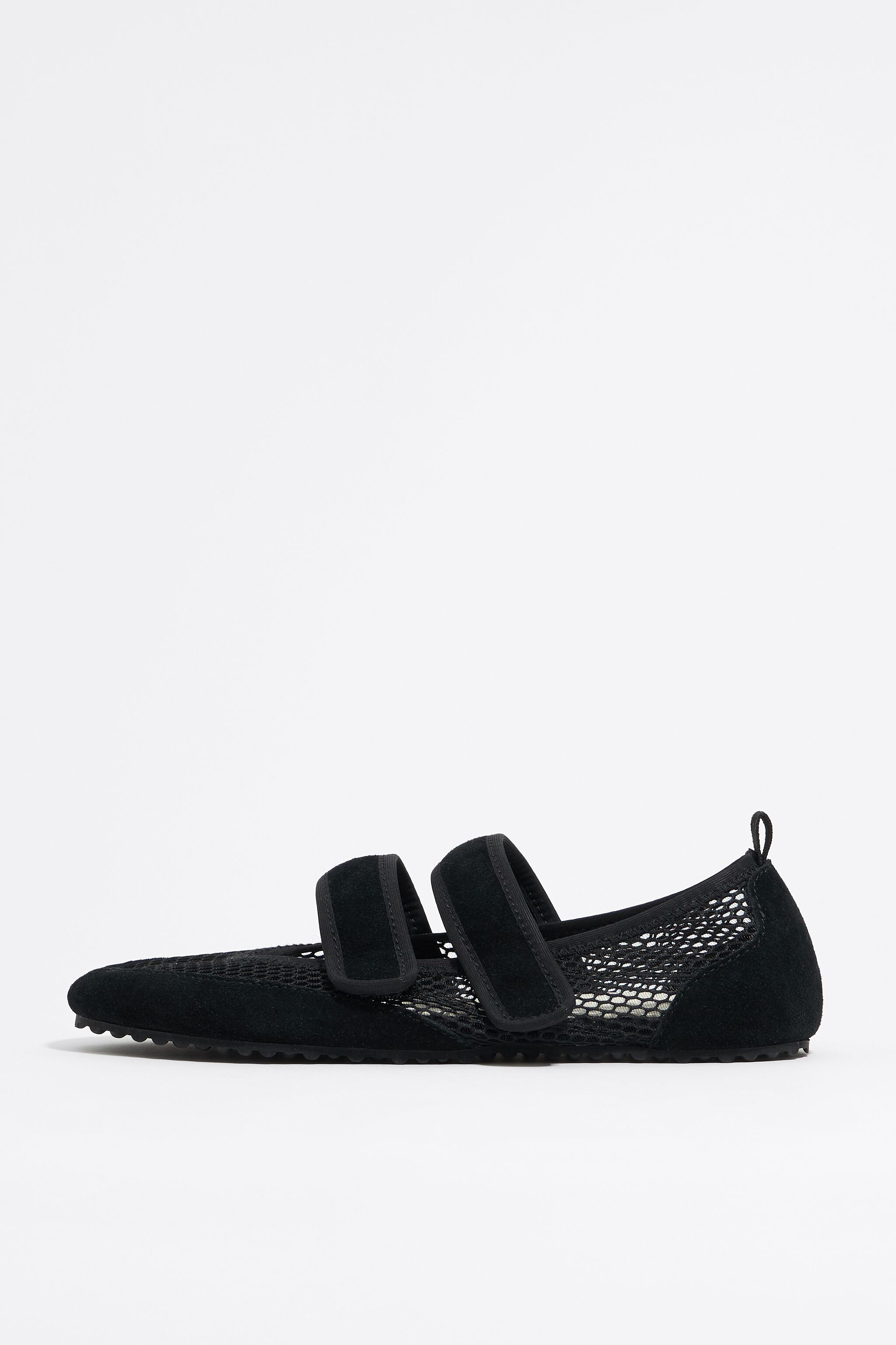 Black net sporty ballerina