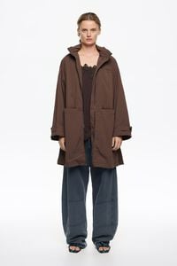 Gabardina línea A marrón oscuro