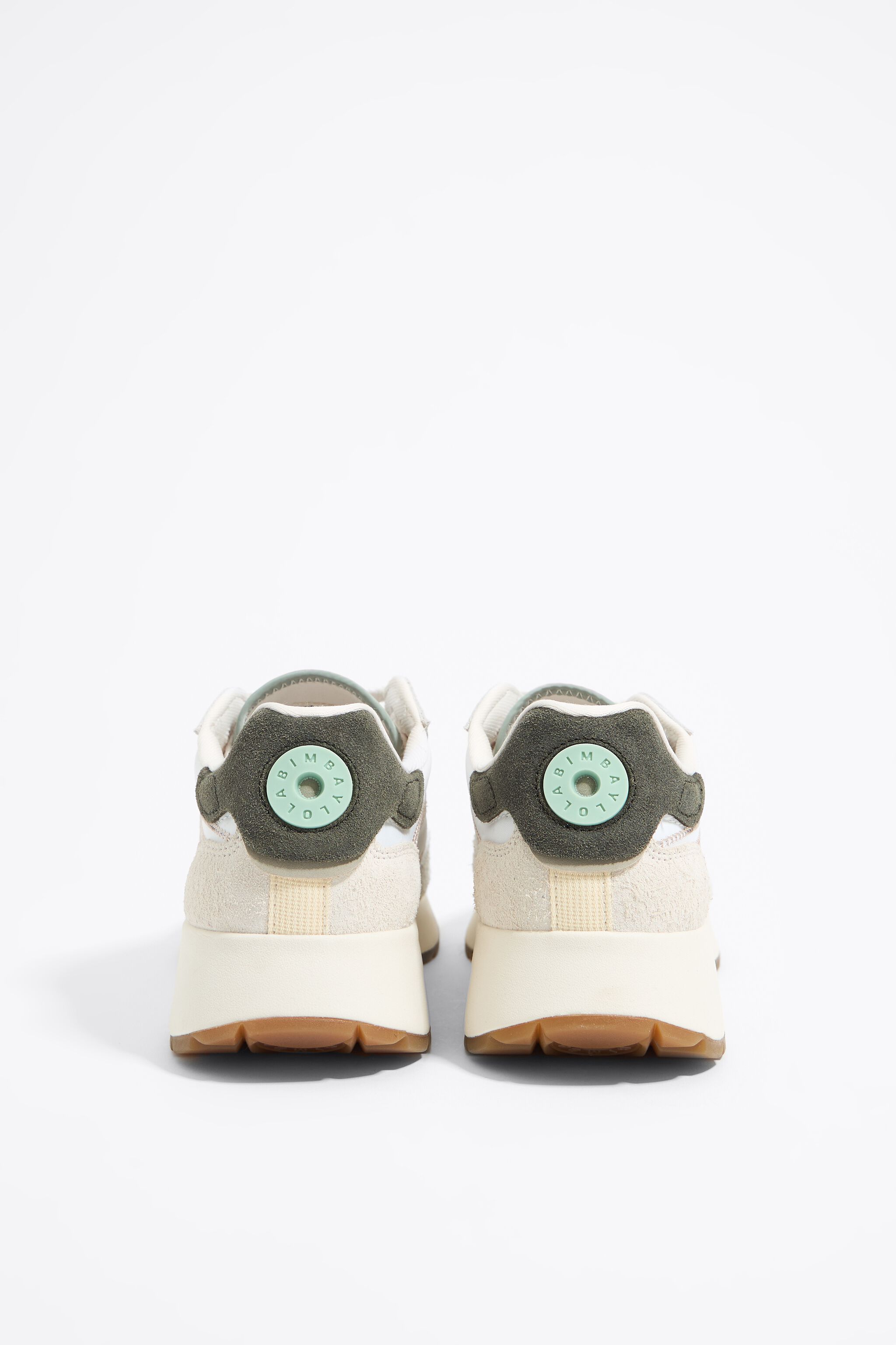 White 13 22 lifestyle sneaker