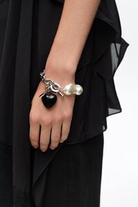 Bracelet cha&icirc;ne et perles c&oelig;ur noir