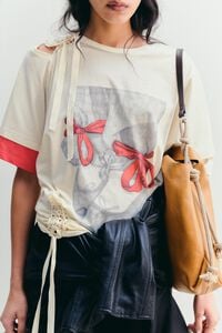 Camiseta fruncida logo bailarinas vainilla