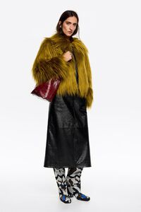 Cazadora pelo largo oliva