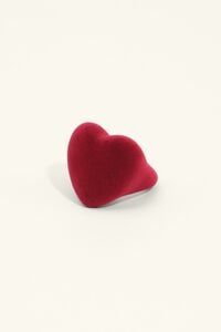 Anillo coraz&oacute;n flocado rojo