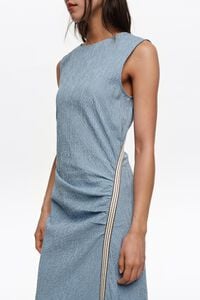 Sleeveless dress with blue striped overlay strap