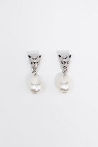 Pendientes cabeza panteras y perlas plateados