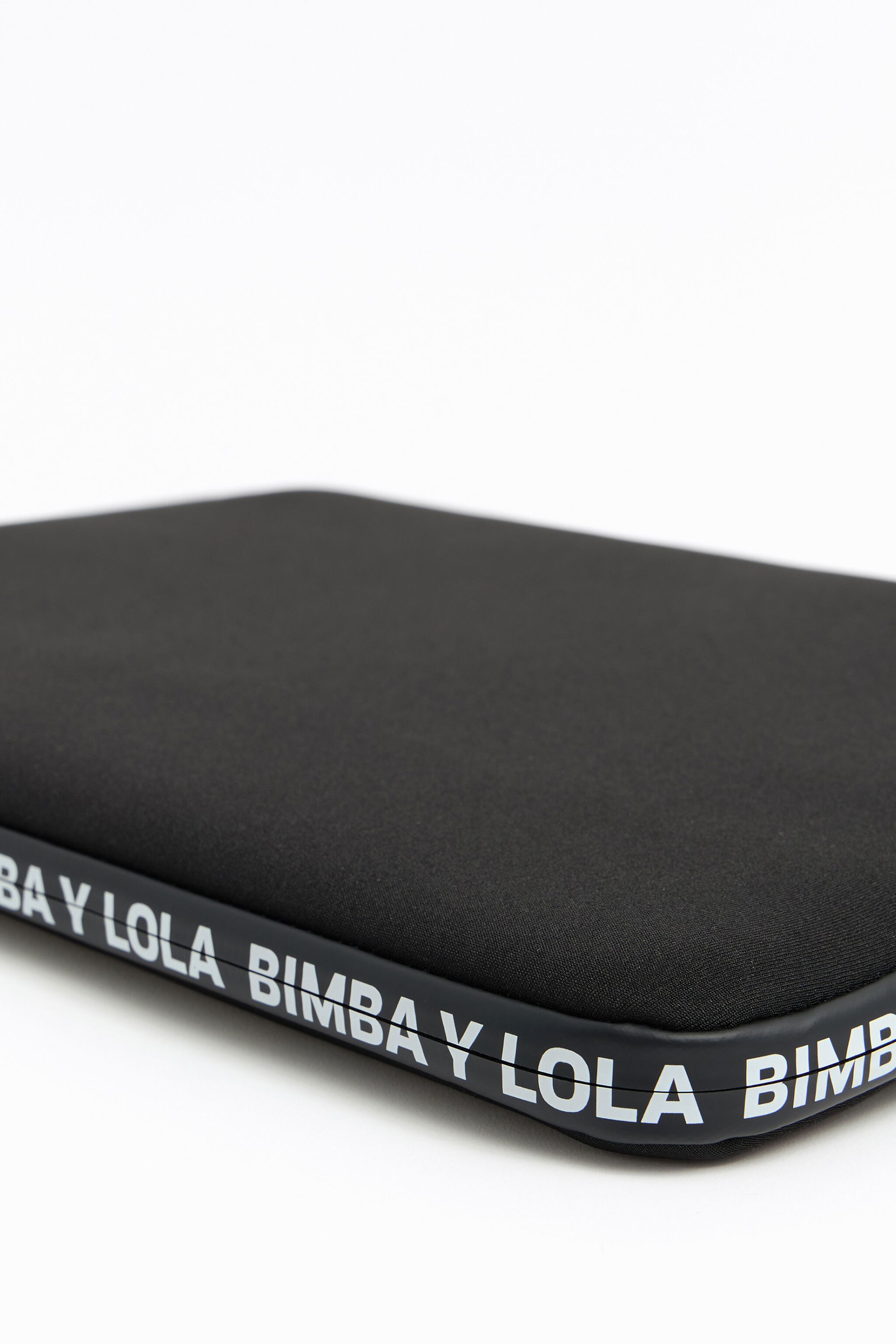 Funda portátil 16\