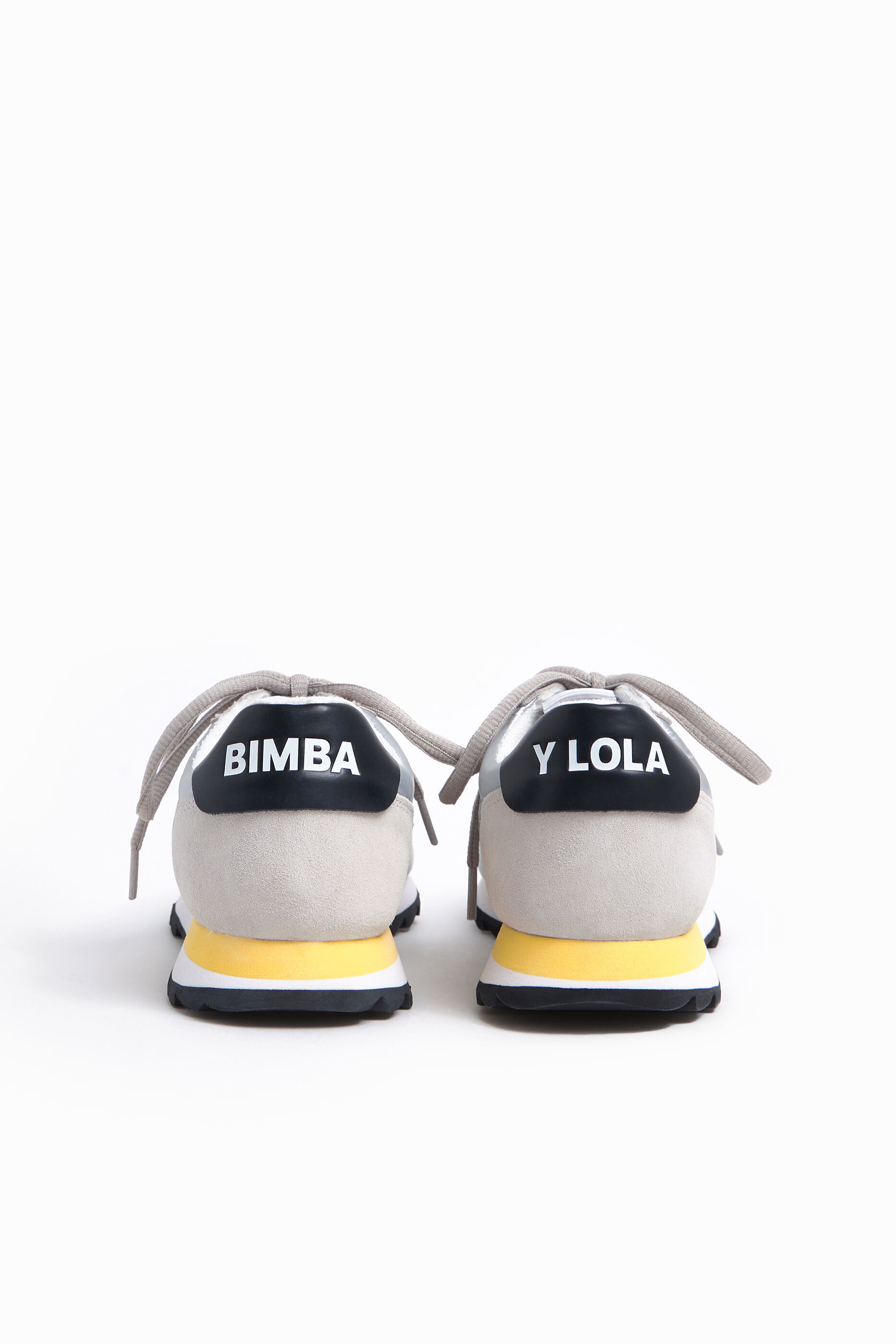 Silver retro sneaker